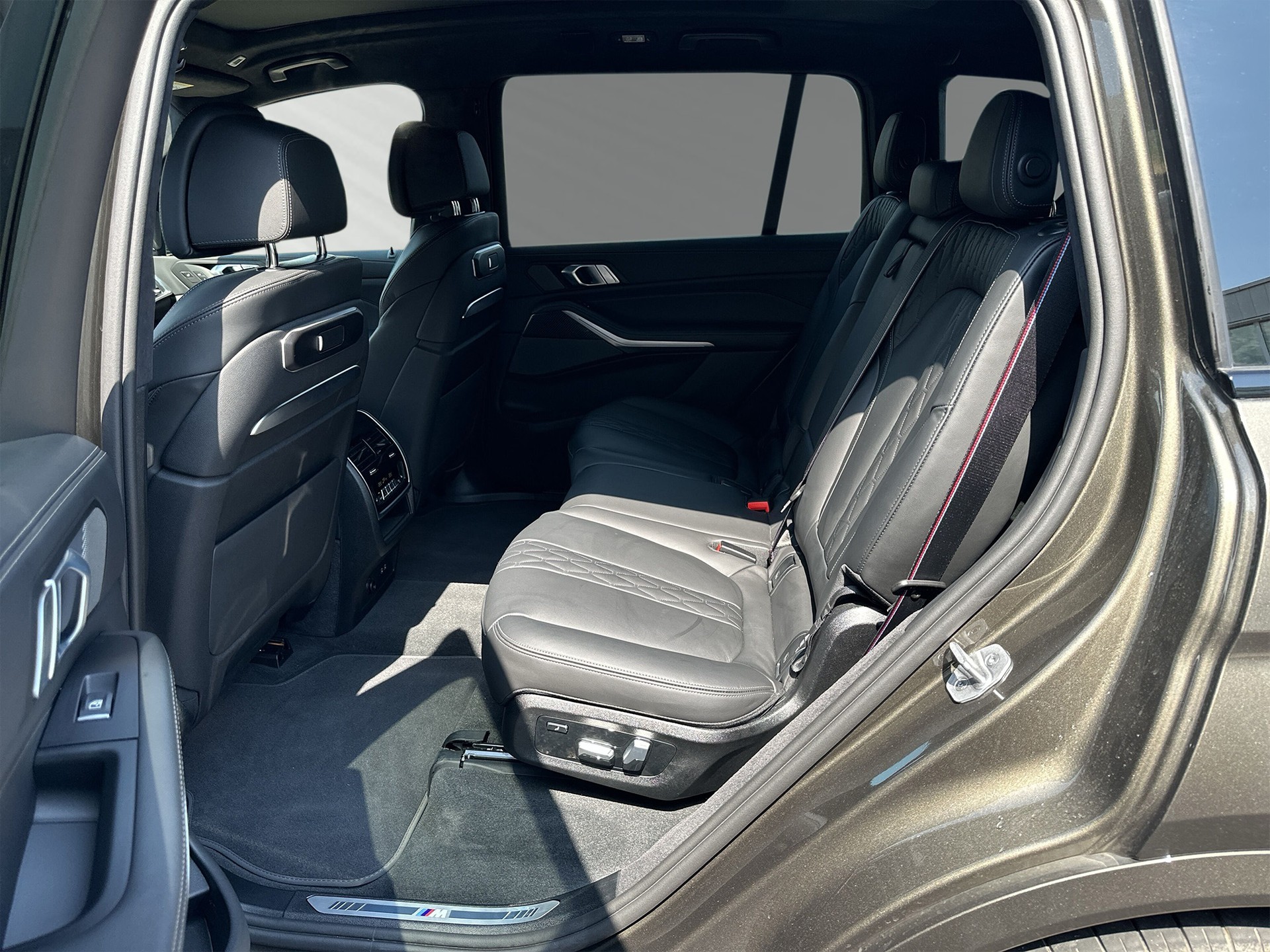 BMW X7 xDrive 48V 40d M Sport Pro Steptronic-image-6