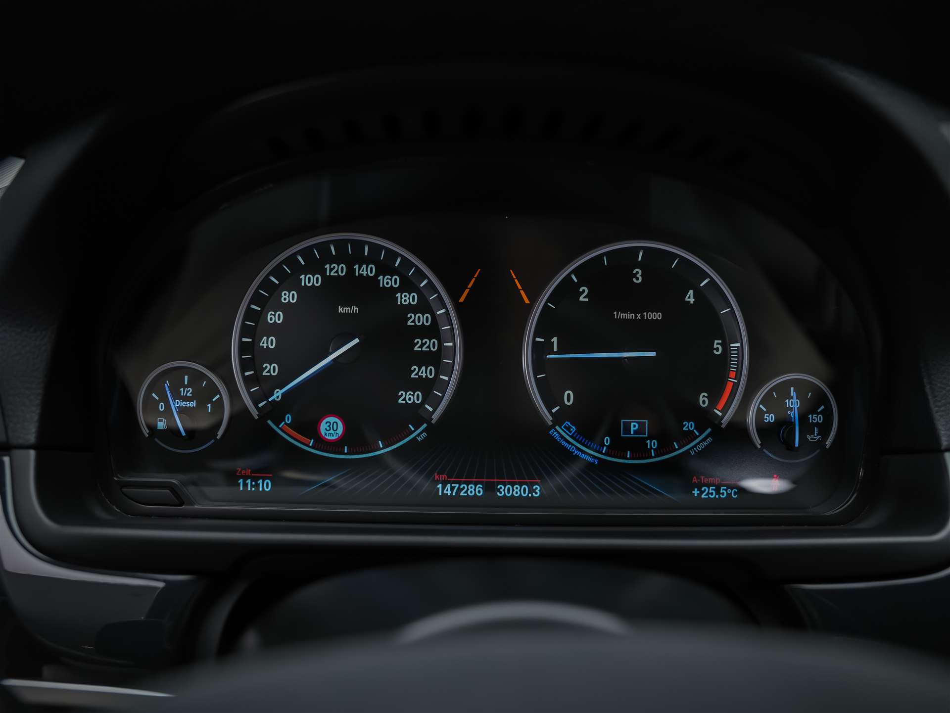 BMW 520d Touring xDrive Steptronic *CH Auto*El. Sitze*Sitzheizung*-image-29