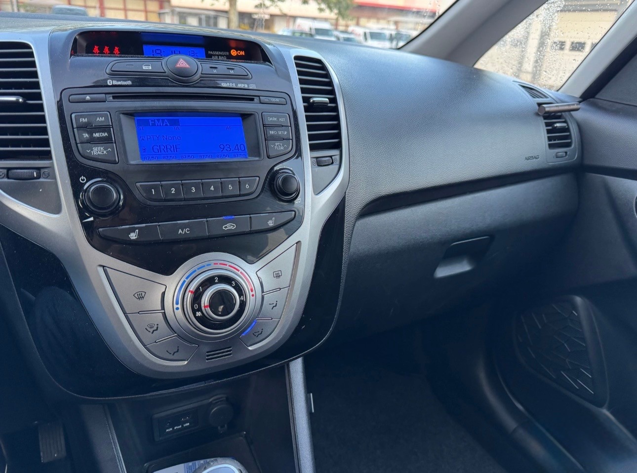 HYUNDAI 1.6 Style-image-5