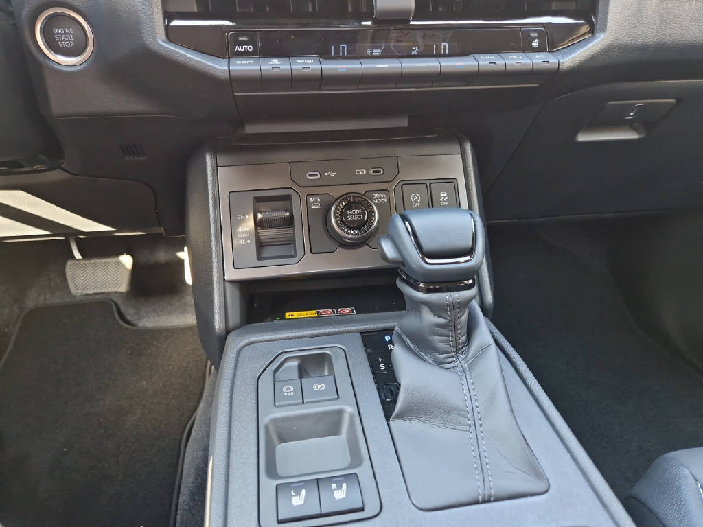 TOYOTA Hilux Double Cab.-Pick-up 2.8 48153/000-image-14