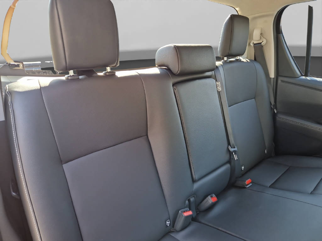 TOYOTA Hilux Double Cab.-Pick-up 2.8 48153/000-image-13