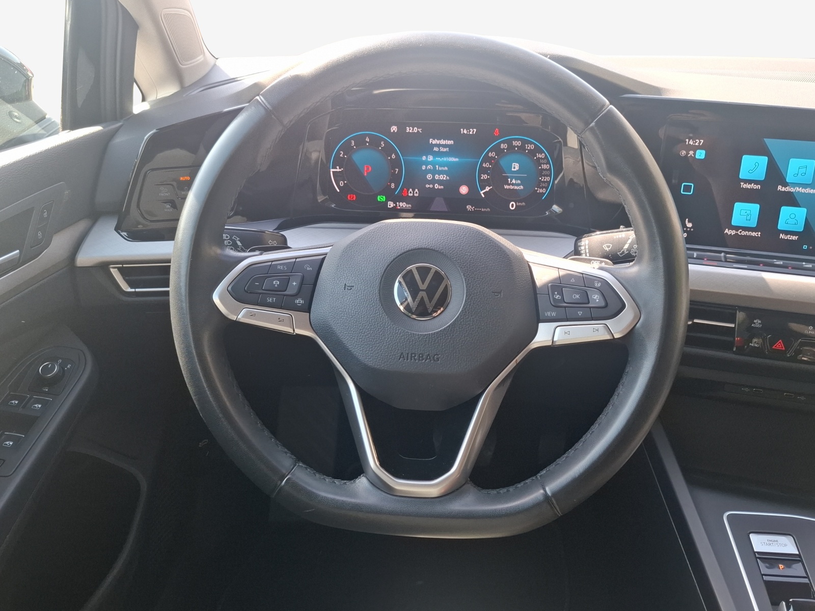 VW Golf 1.5 e TSI ACT Life DSG-image-9