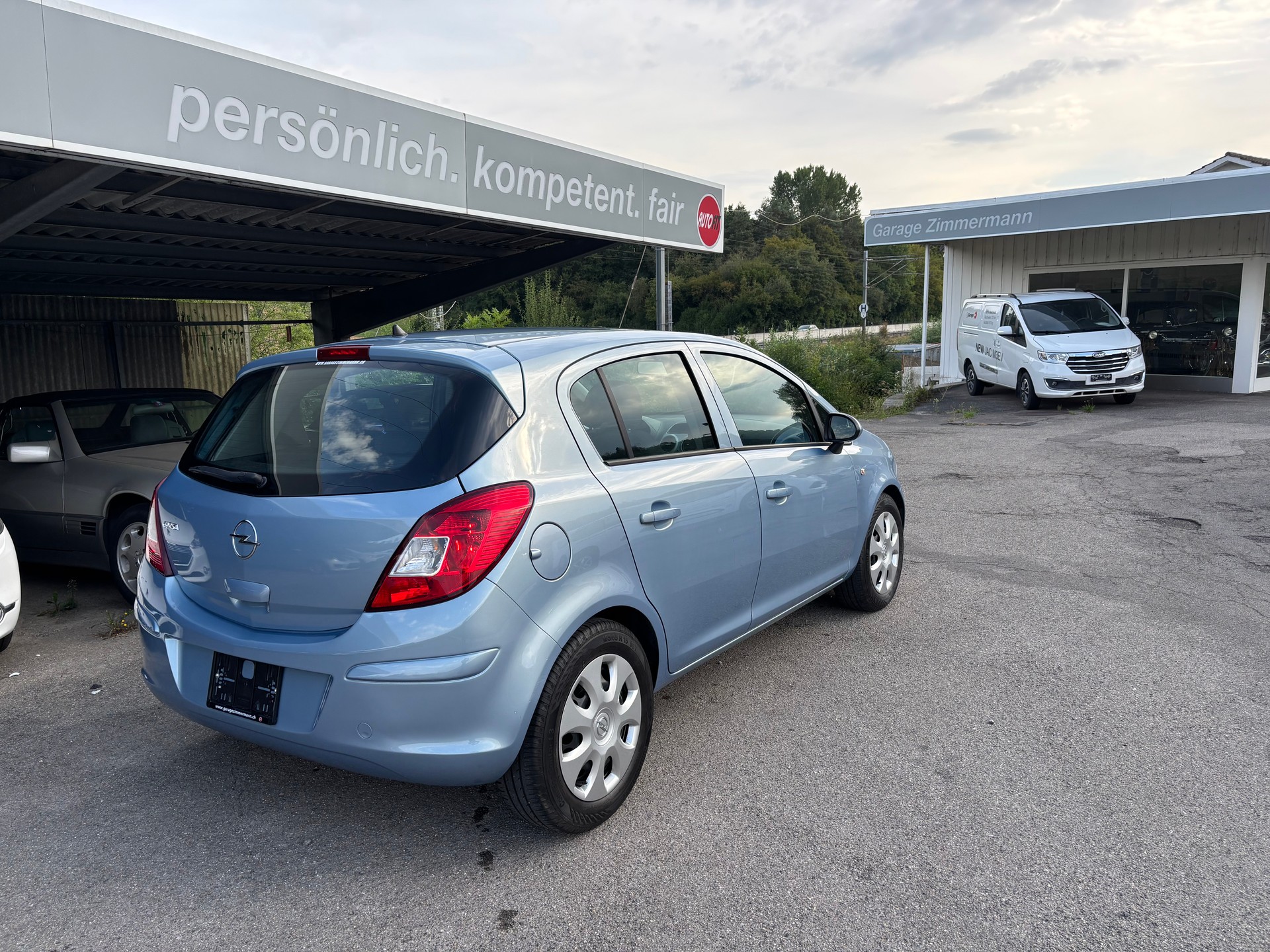 OPEL Corsa 1.4 TP Enjoy-image-1