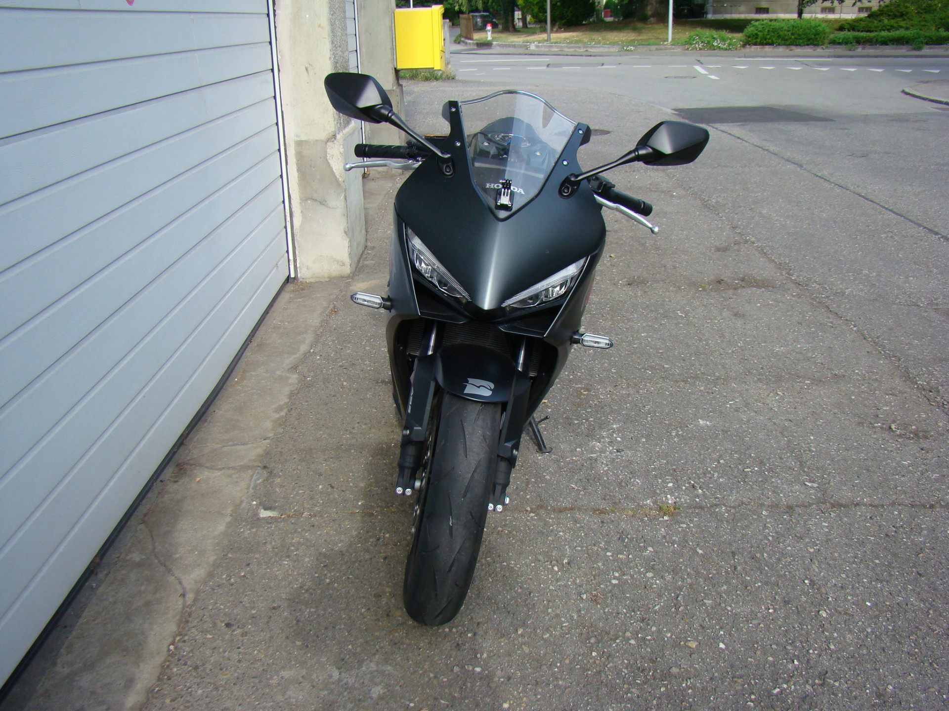 HONDA CBR 650 R E-Clutch-showroom-element-3