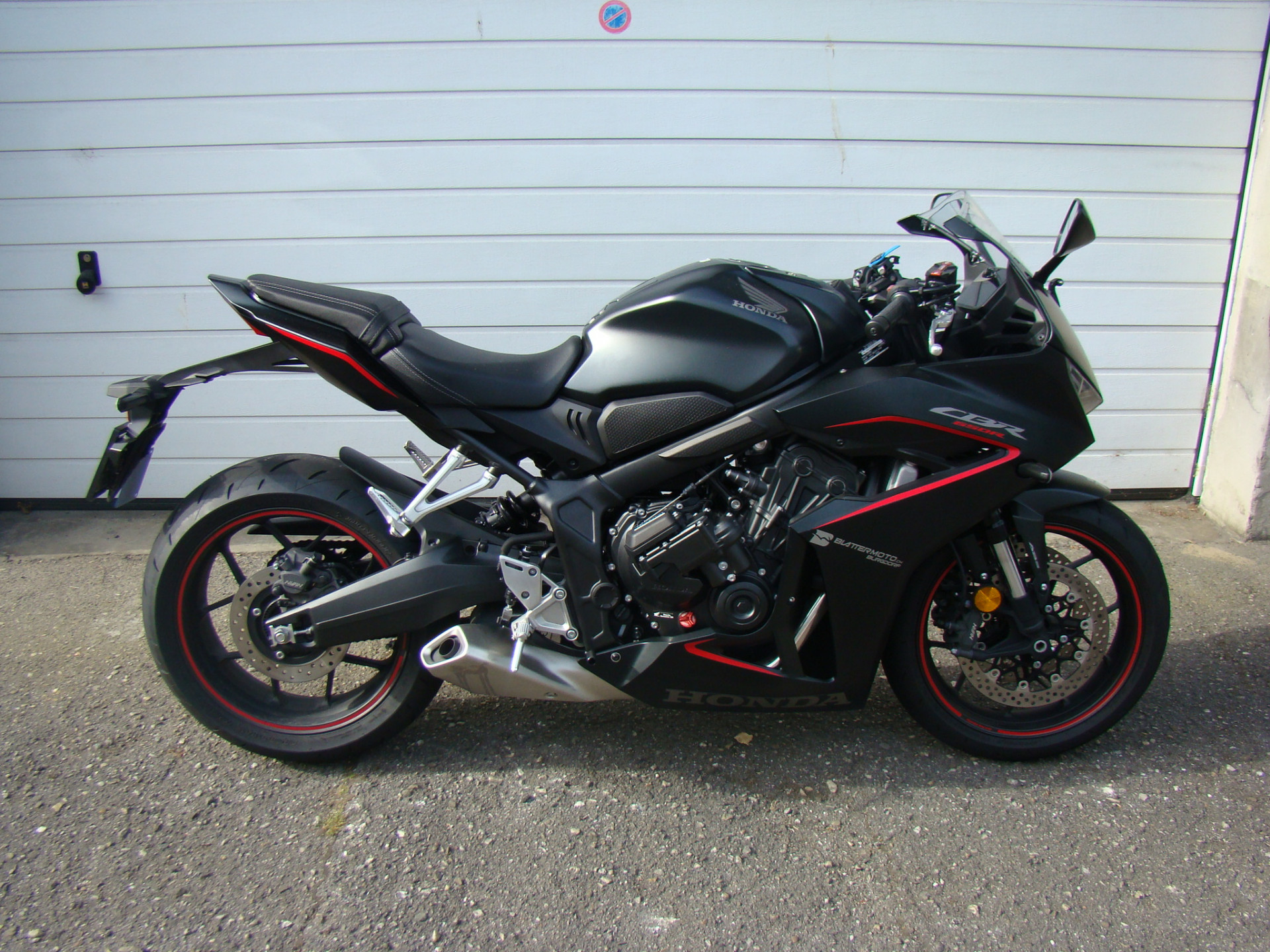 HONDA CBR 650 R E-Clutch-showroom-element-2