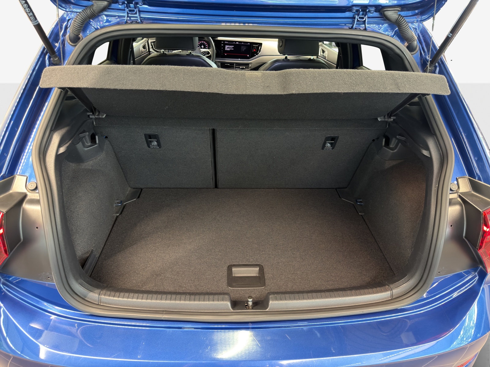VW Polo 2.0 TSI GTI DSG-image-12