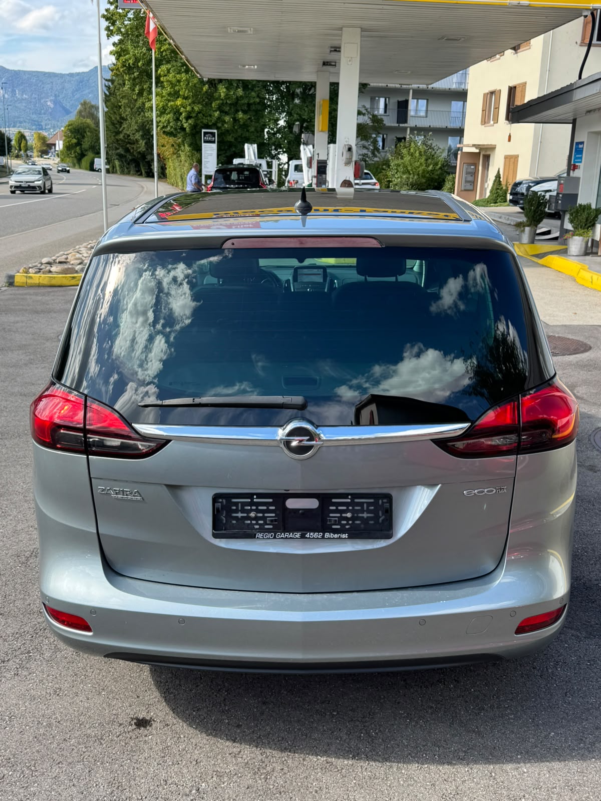 OPEL Zafira Tourer 1.4i 16V Cosmo-image-3