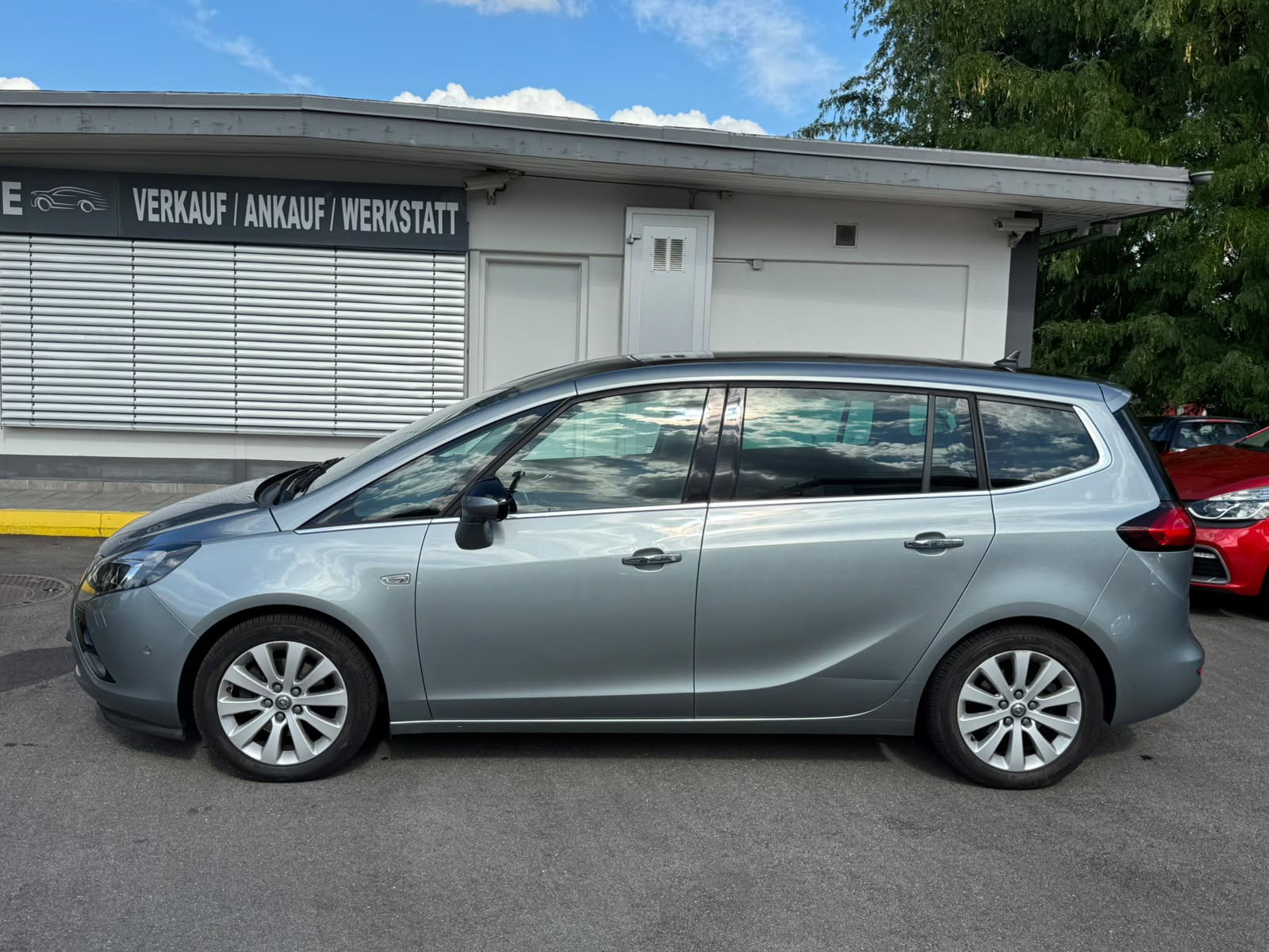 OPEL Zafira Tourer 1.4i 16V Cosmo-image-1