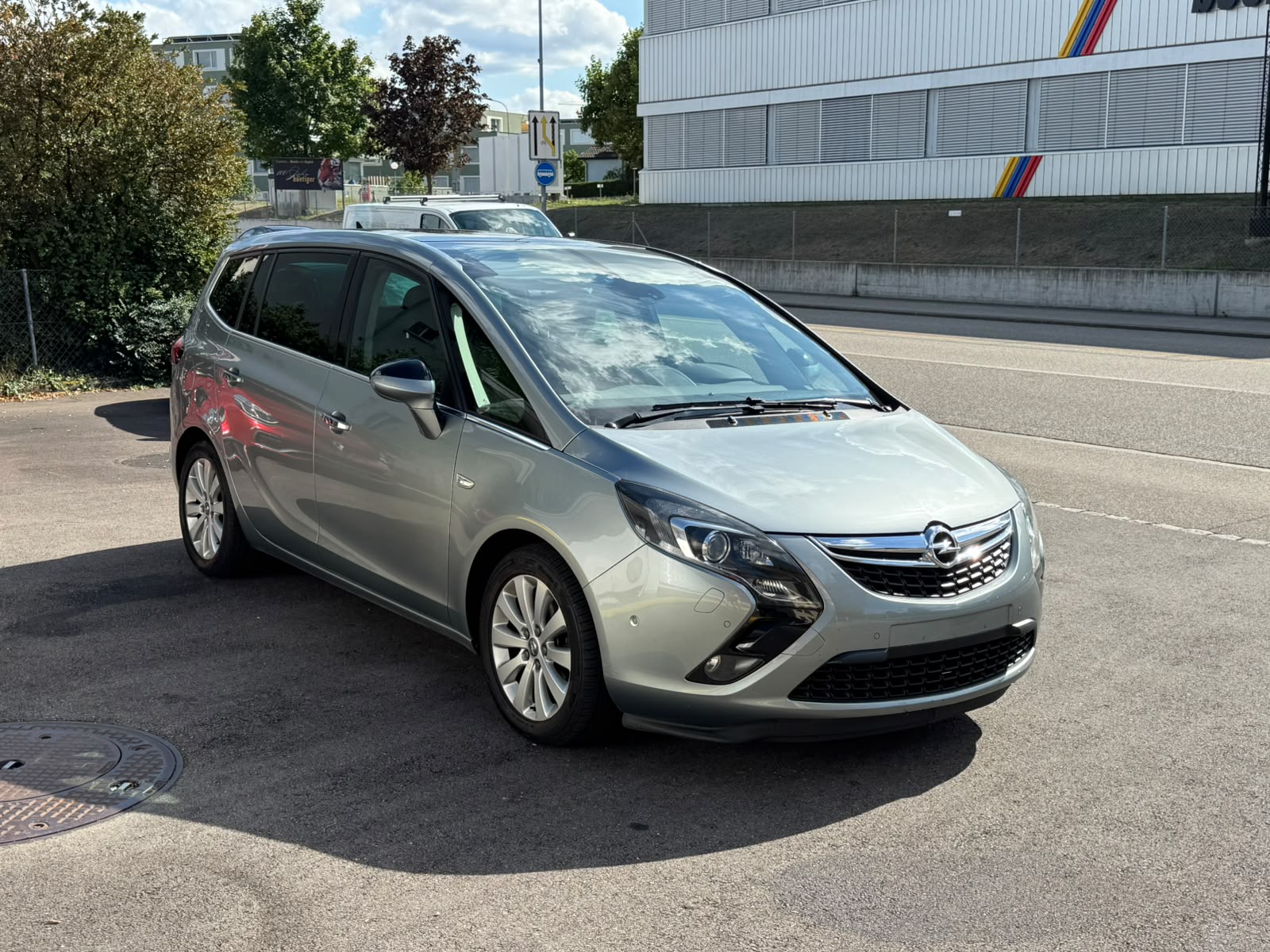 OPEL Zafira Tourer 1.4i 16V Cosmo-image-7