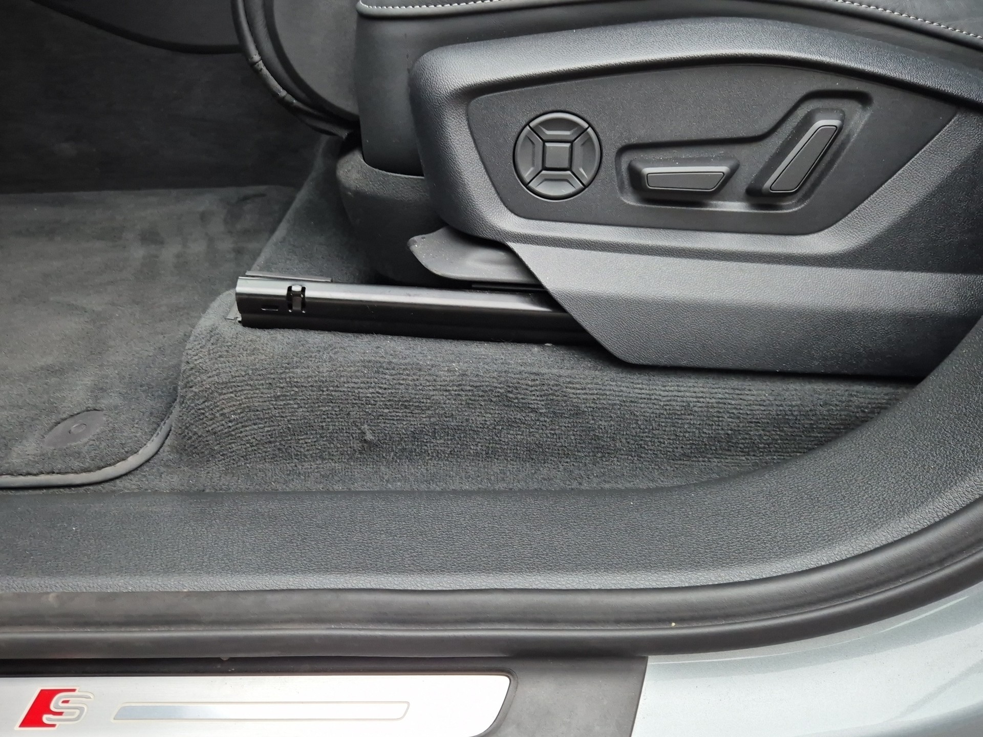 AUDI Q7 50 TDI quattro S Line tiptronic-image-9