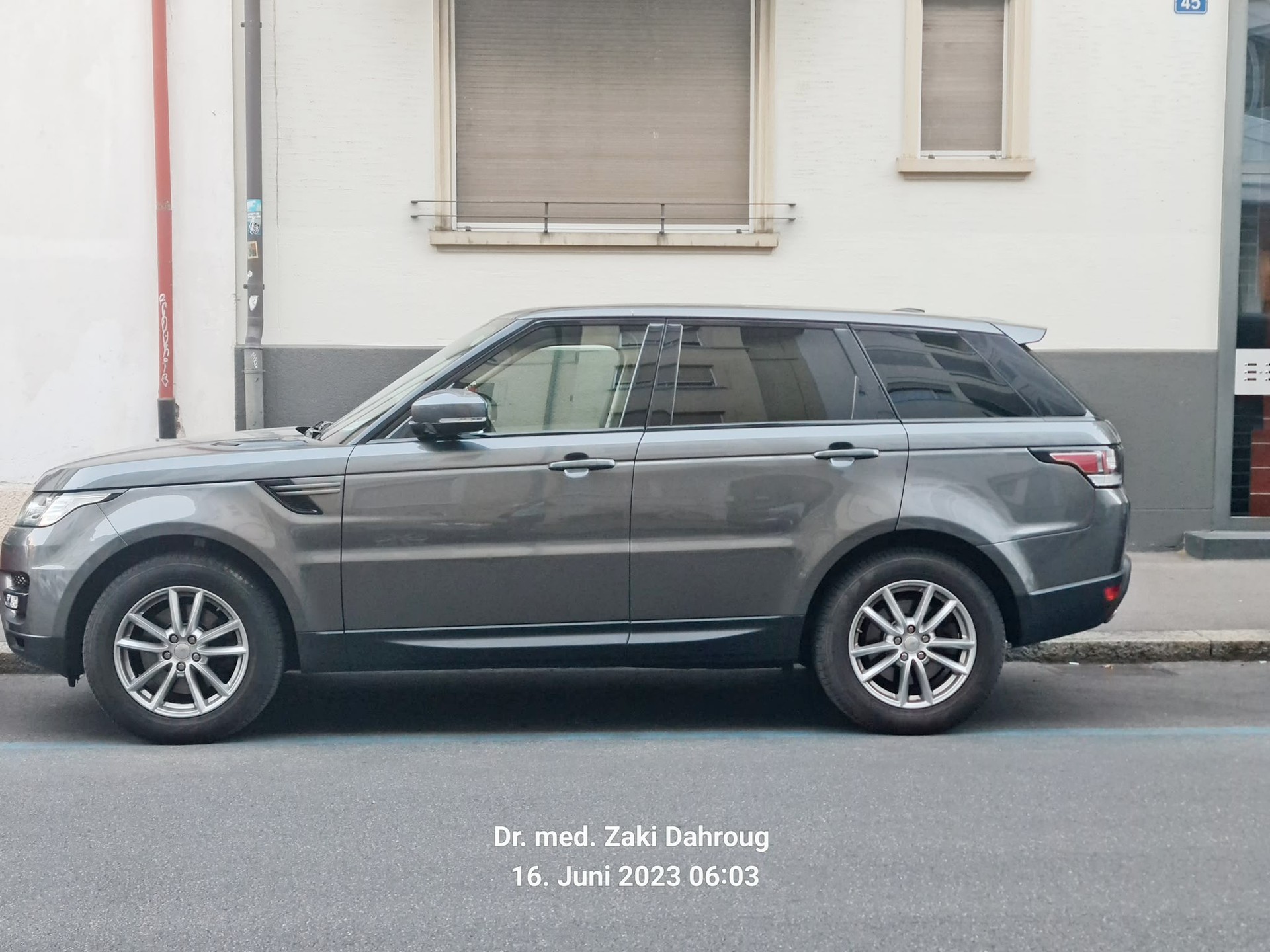 LAND ROVER 3.0 TDV6 SE-image-3