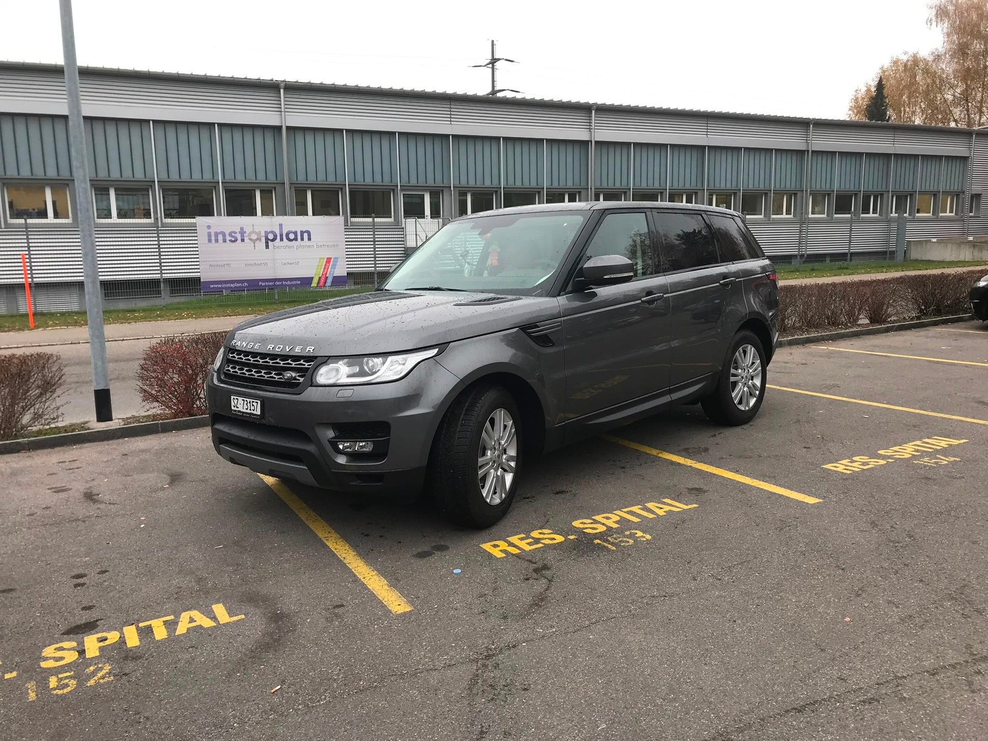 LAND ROVER 3.0 TDV6 SE-image-1