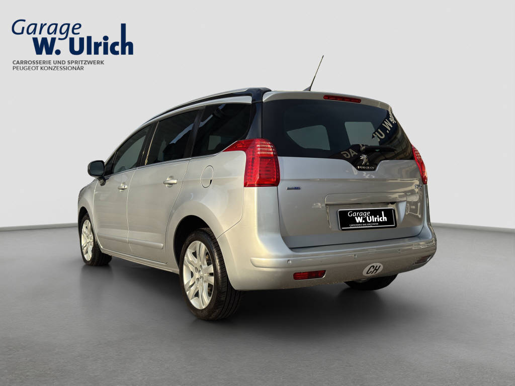PEUGEOT 5008 2.0 BlueHDi Allure-image-3