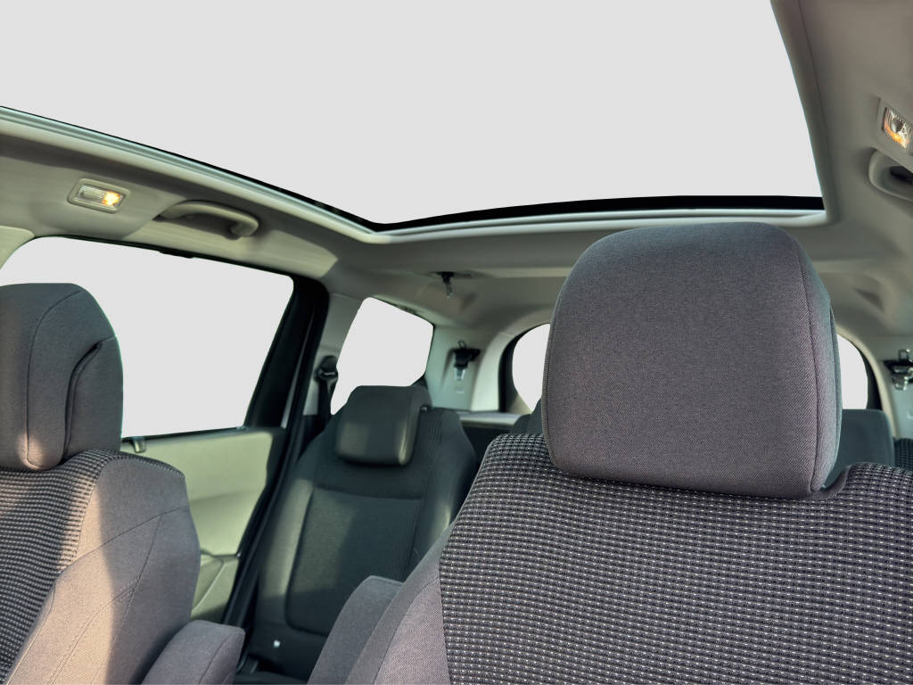 PEUGEOT 5008 2.0 BlueHDi Allure-image-16