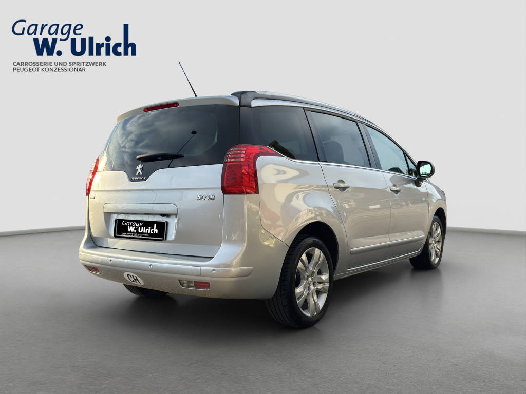 PEUGEOT 5008 2.0 BlueHDi Allure-image-5