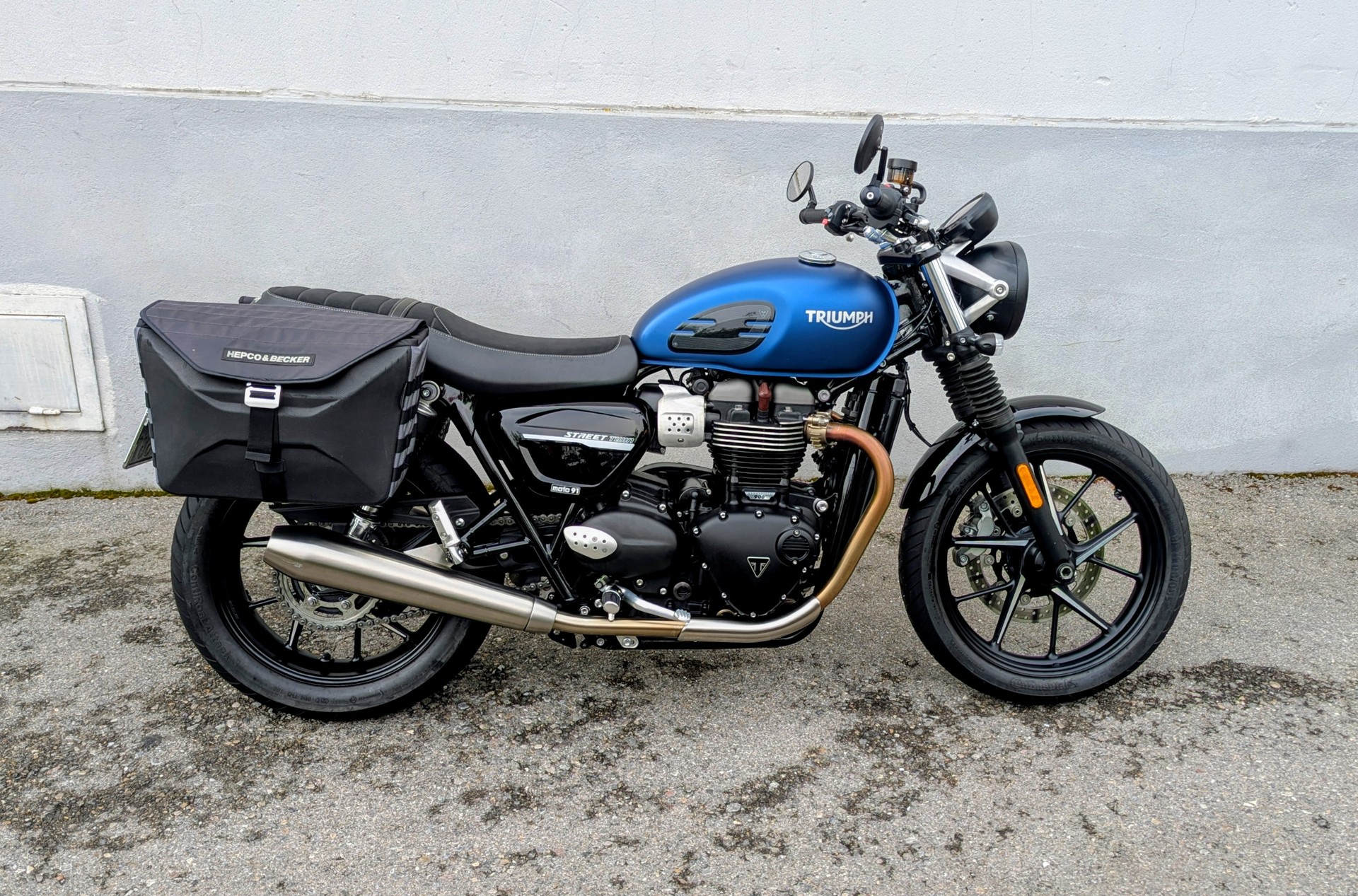 TRIUMPH Street Twin 900 i