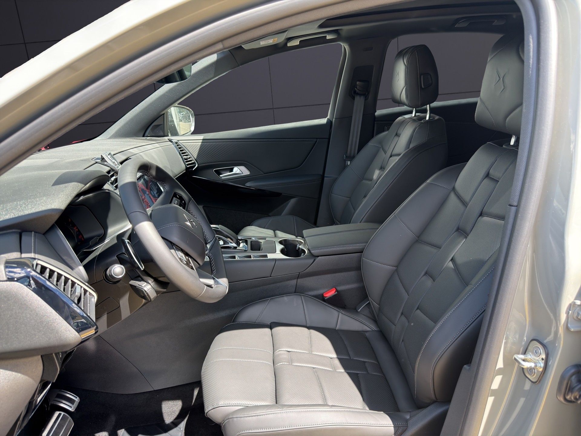 DS AUTOMOBILES DS7 1.6 E-Tense Étoile 4x4-image-5