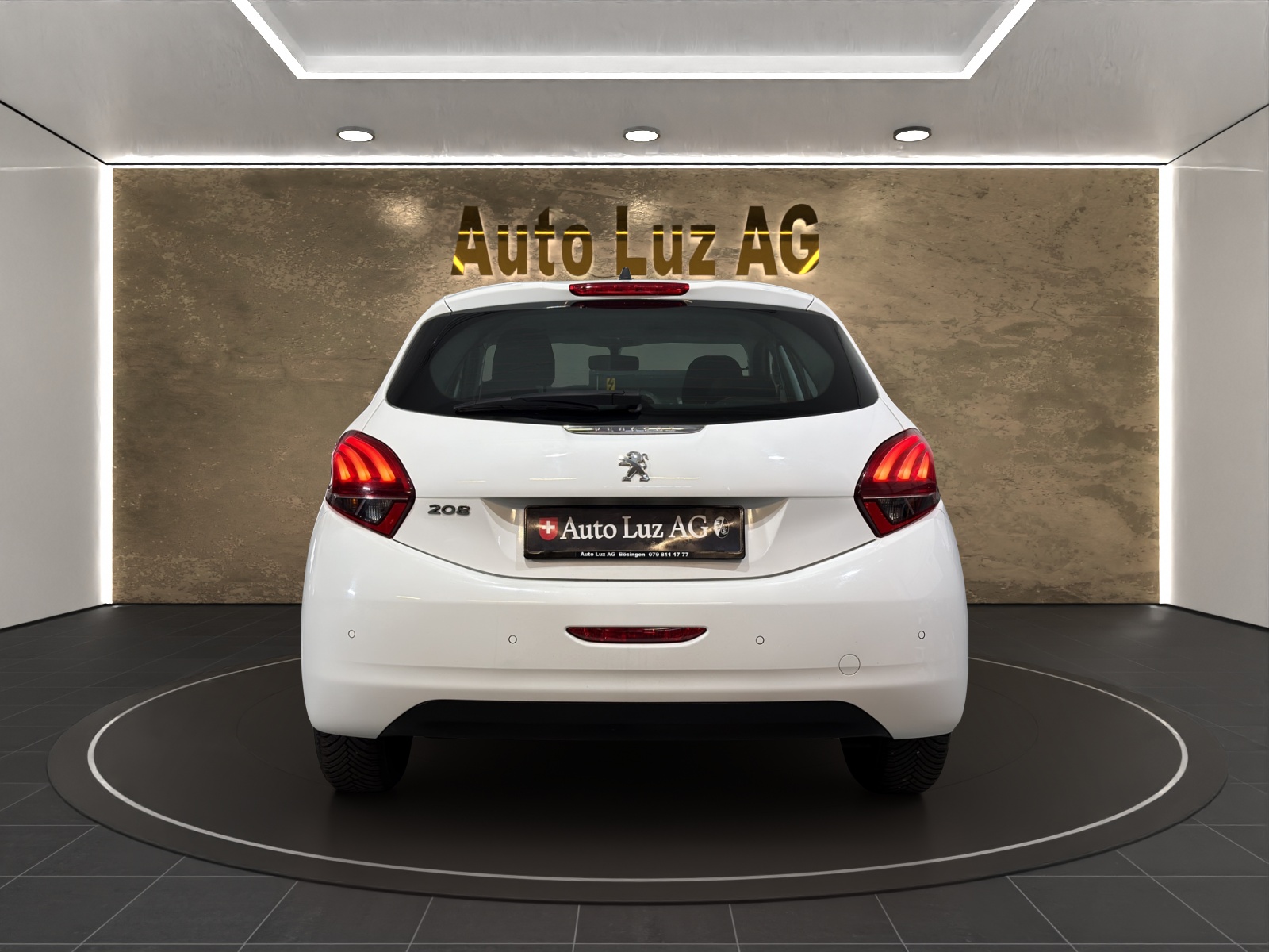 PEUGEOT 208 1.2 PureTech Signature-image-2