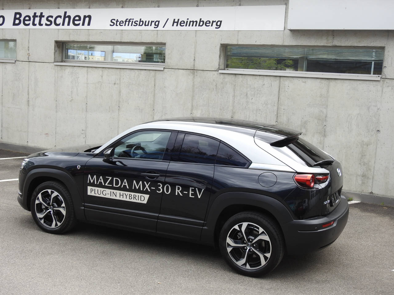 MAZDA MX-30 e-Skyactiv R-EV Advantage-image-5