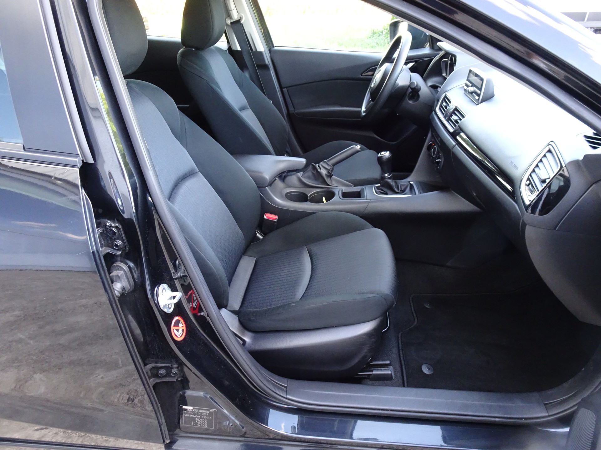 MAZDA 3 1.5 16V Ambition-image-6