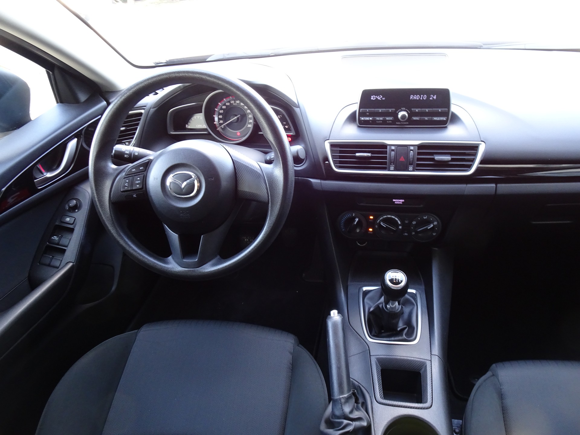 MAZDA 3 1.5 16V Ambition-image-7