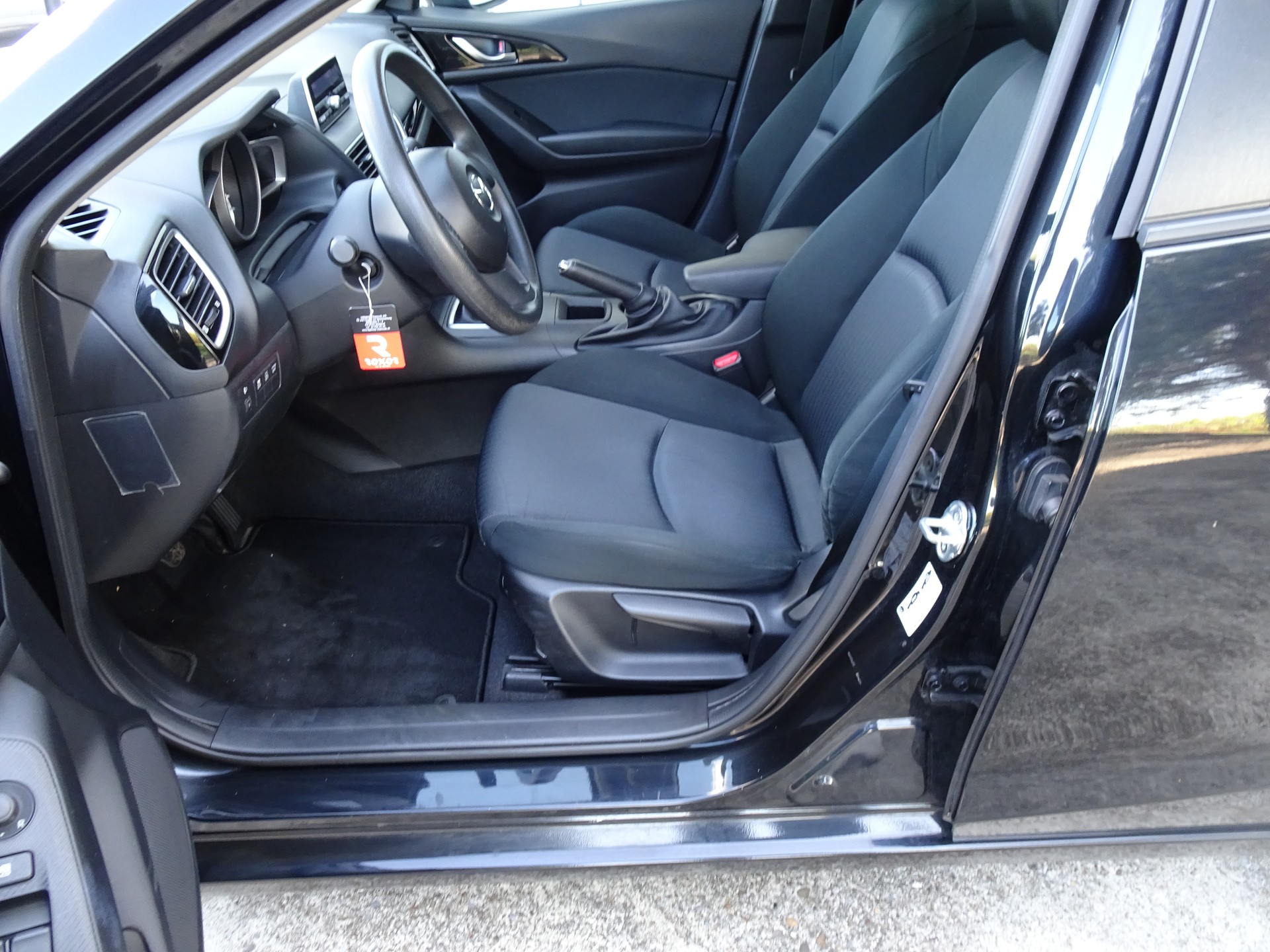 MAZDA 3 1.5 16V Ambition-image-5