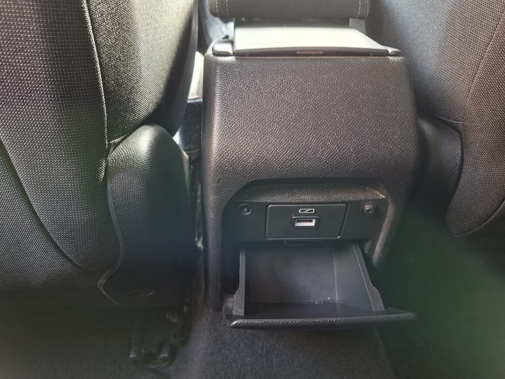 PEUGEOT 308 SW 1.5 BlueHDi Allure-image-15