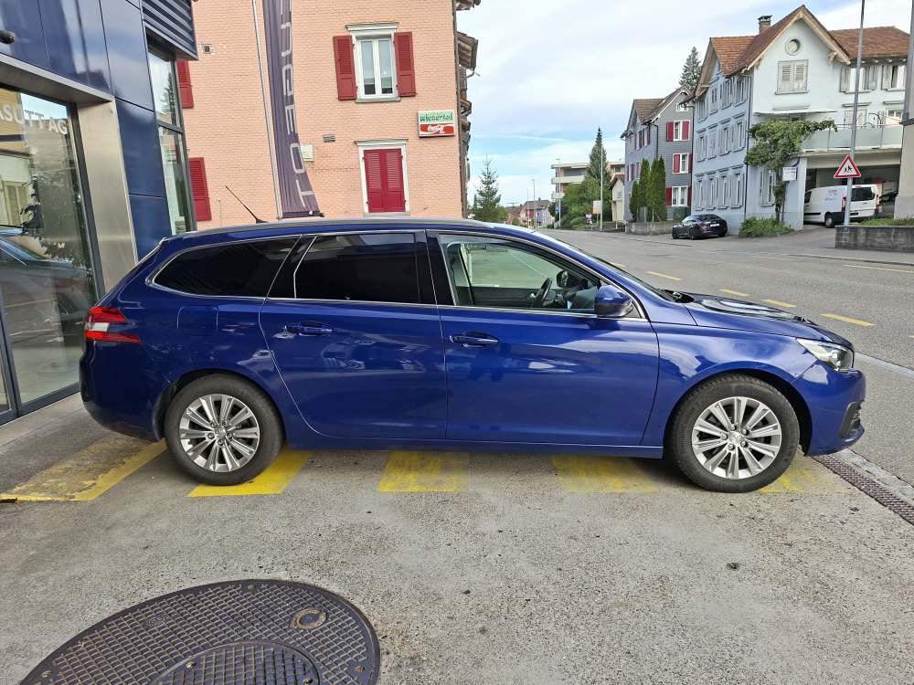 PEUGEOT 308 SW 1.5 BlueHDi Allure-image-5