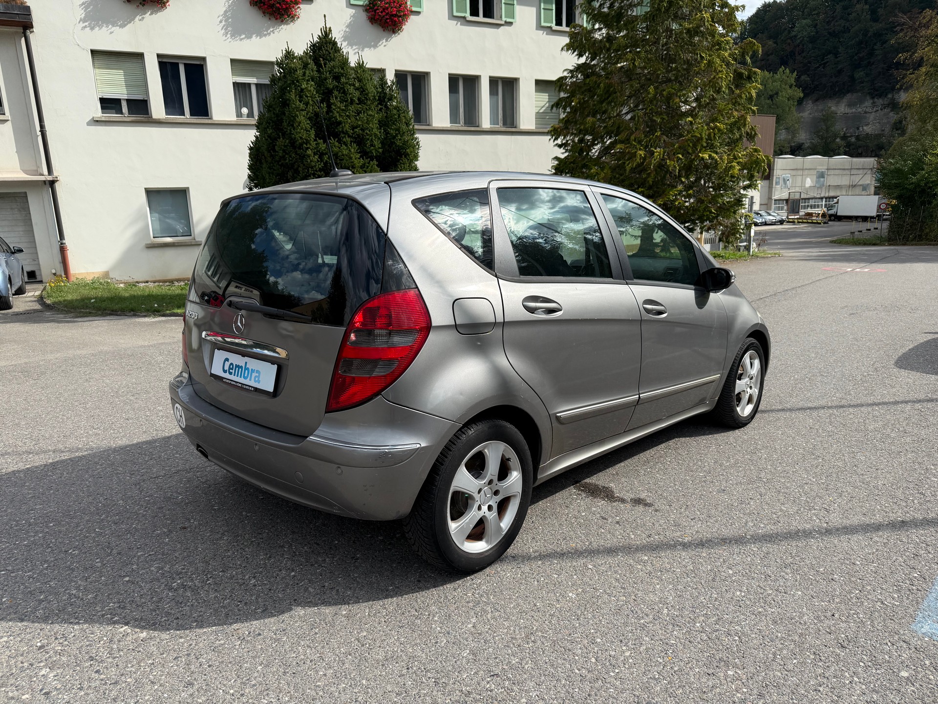 MERCEDES-BENZ A 200 Avantgarde-image-5