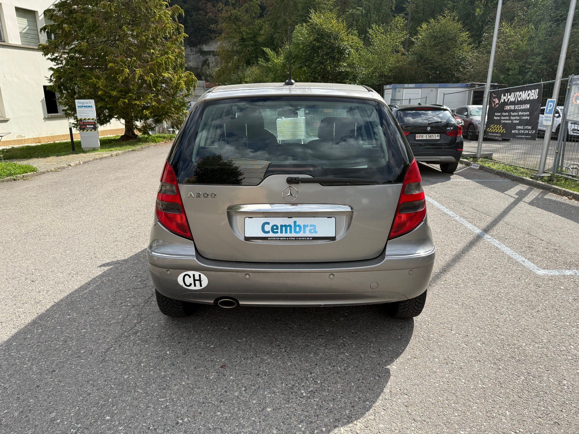 MERCEDES-BENZ A 200 Avantgarde-image-4