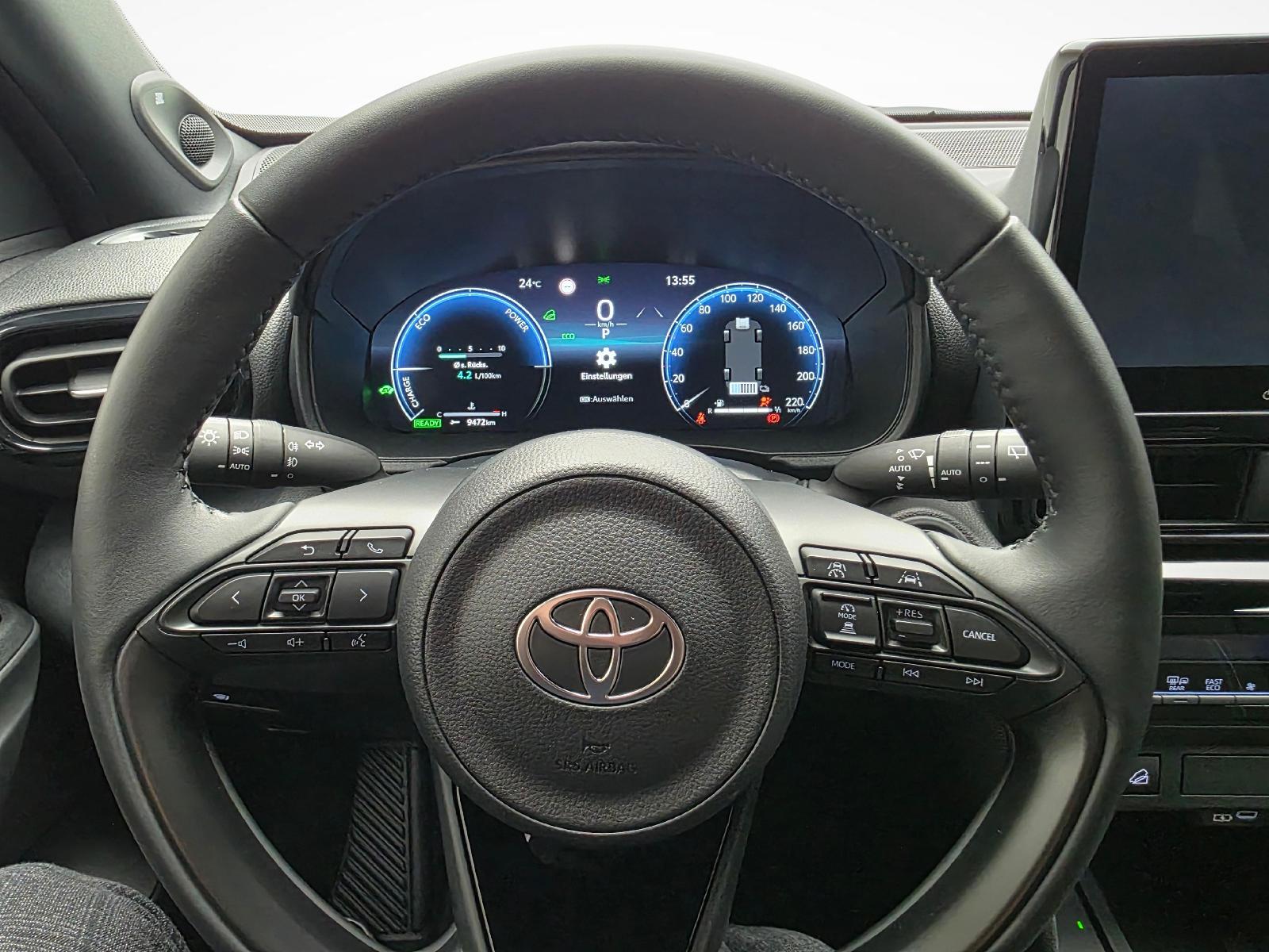 TOYOTA Yaris Cross 1.5 VVT-i HSD Premium AWD-i-image-8