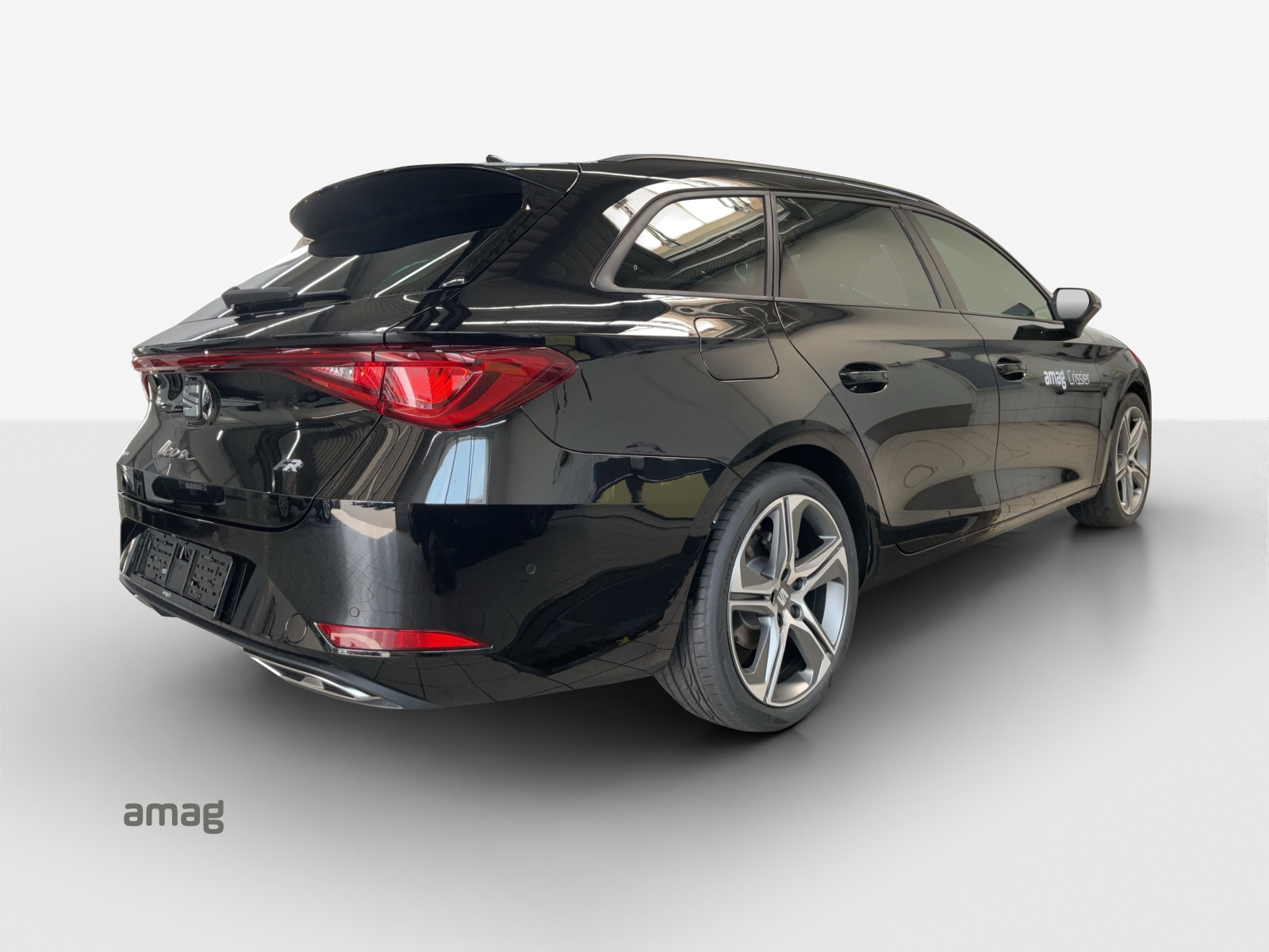 SEAT Leon ST 1.5 eTSI mHEV DSG FR-image-4