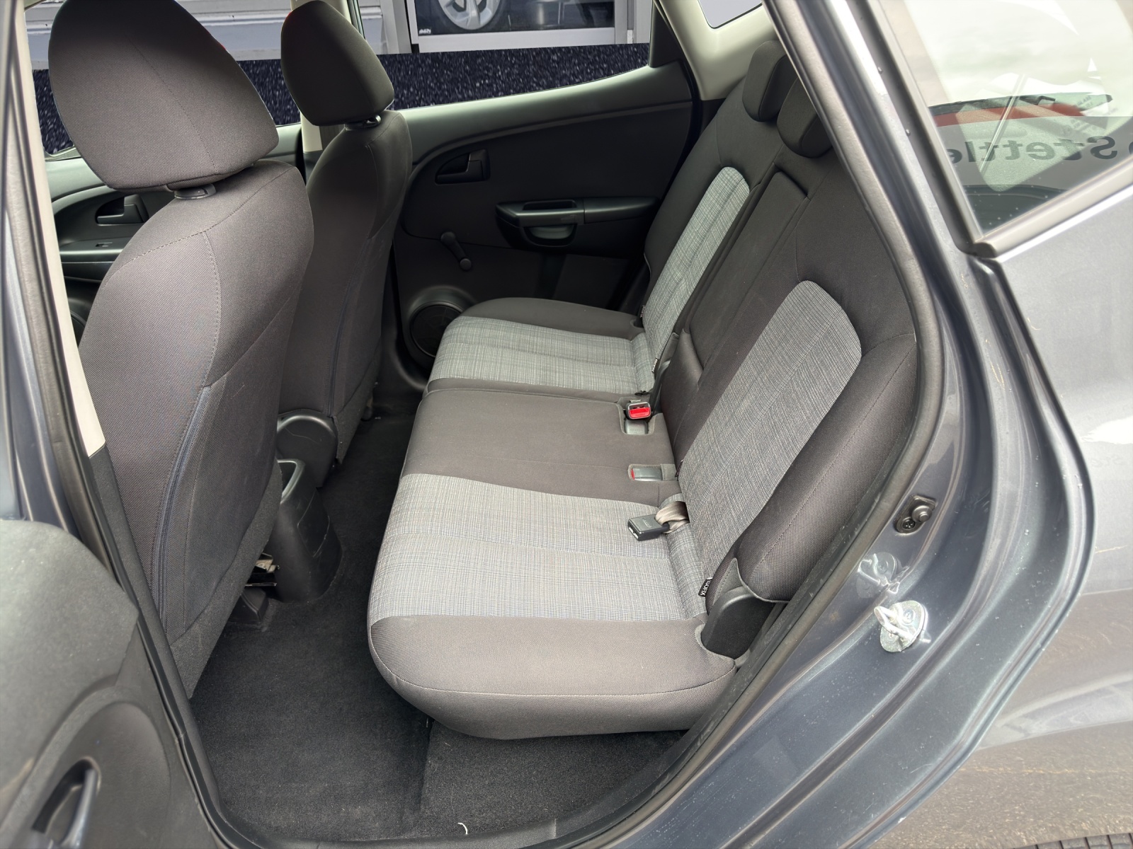KIA Venga 1.6 CVVT _seven-image-11