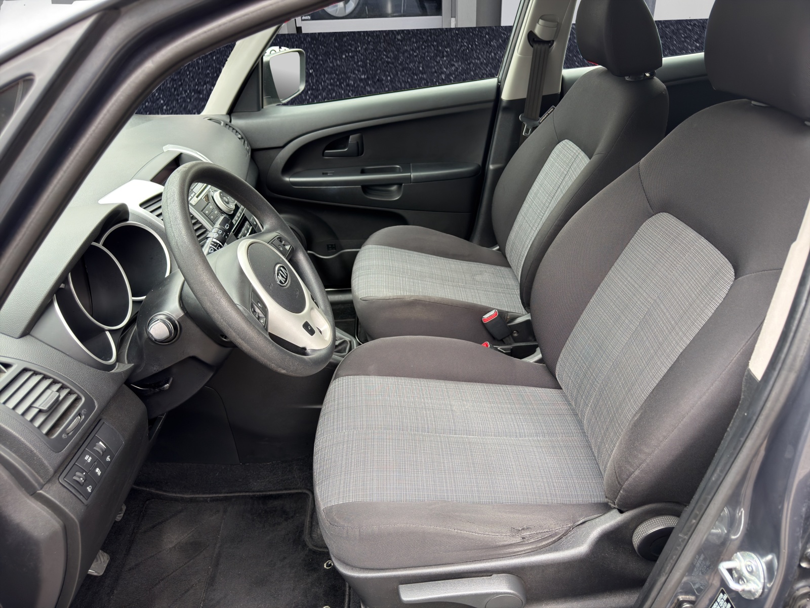 KIA Venga 1.6 CVVT _seven-image-9