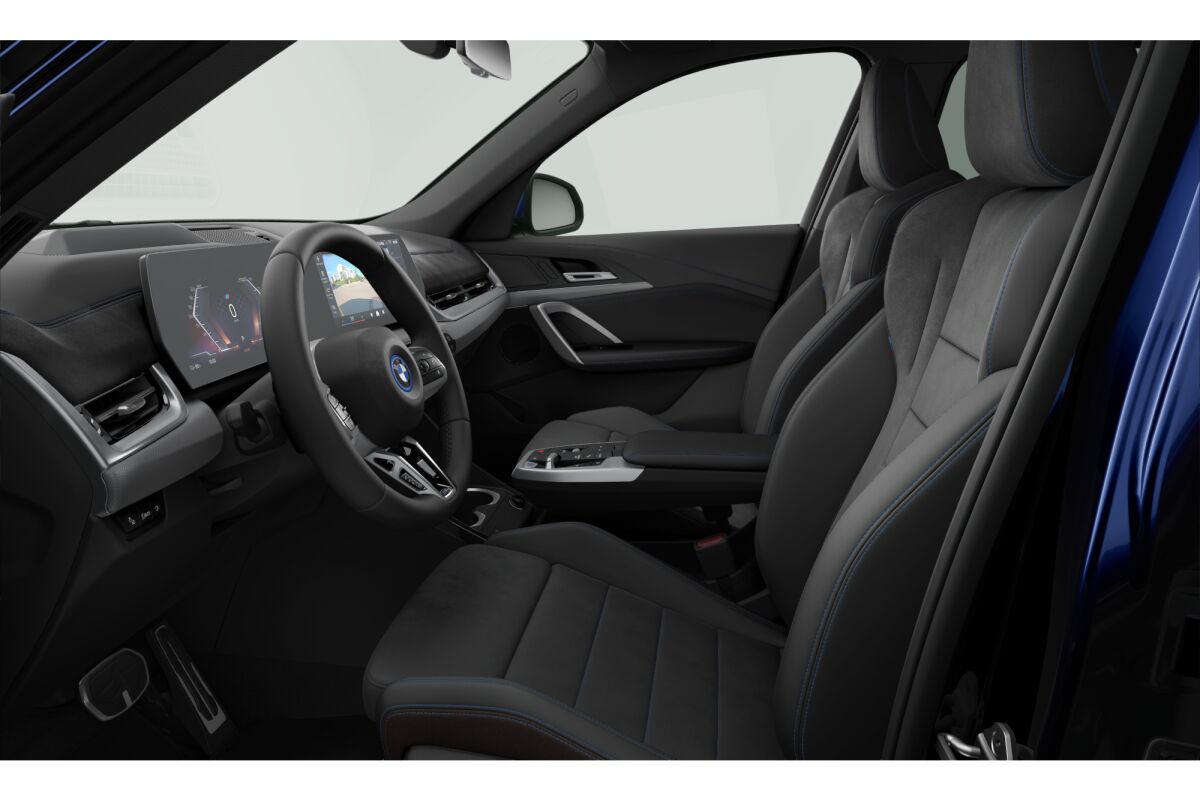 BMW iX1 eDrive 20 Edition M Sport-image-14