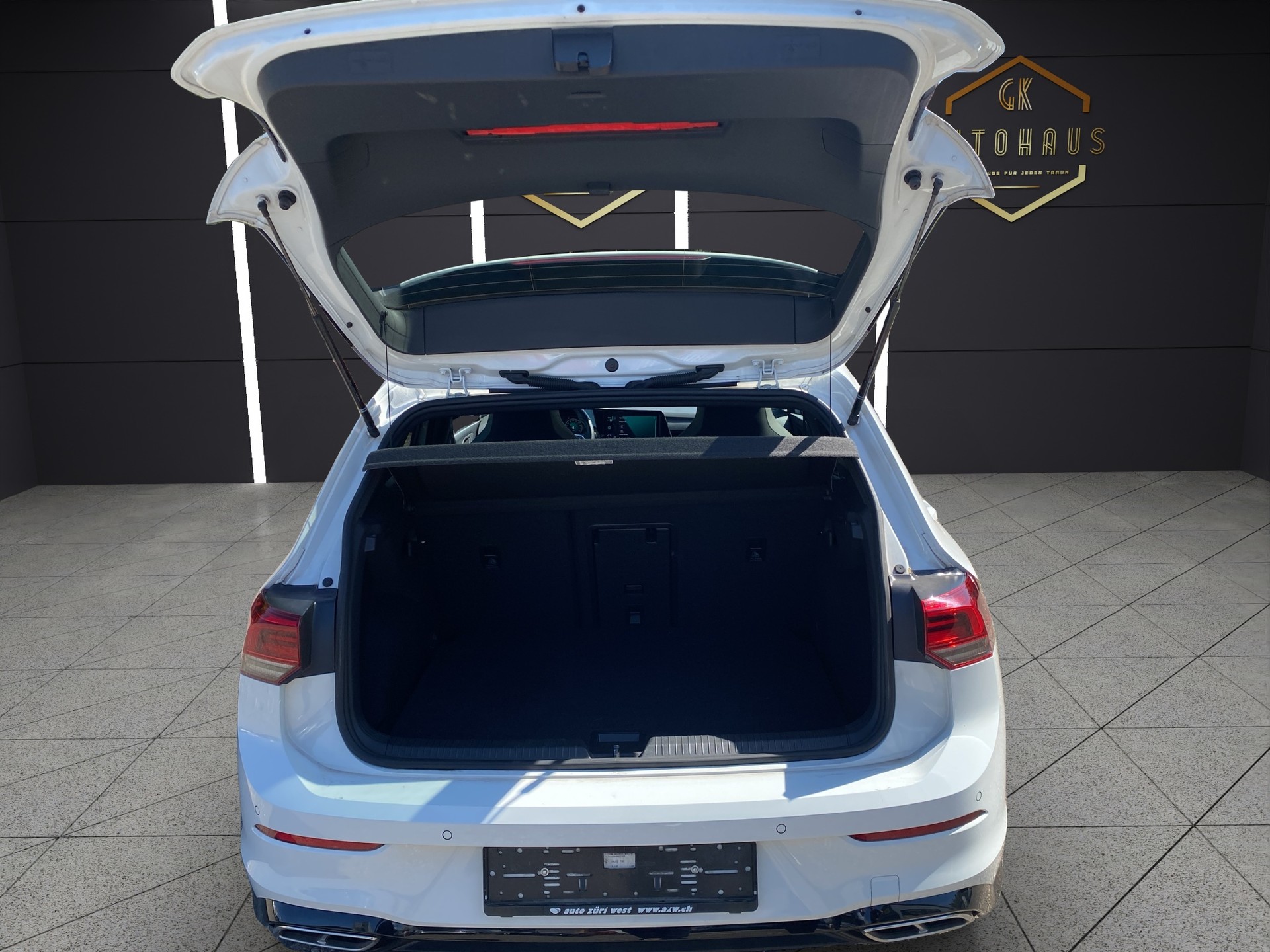 VW Golf 2.0 TDI R-Line DSG-image-4