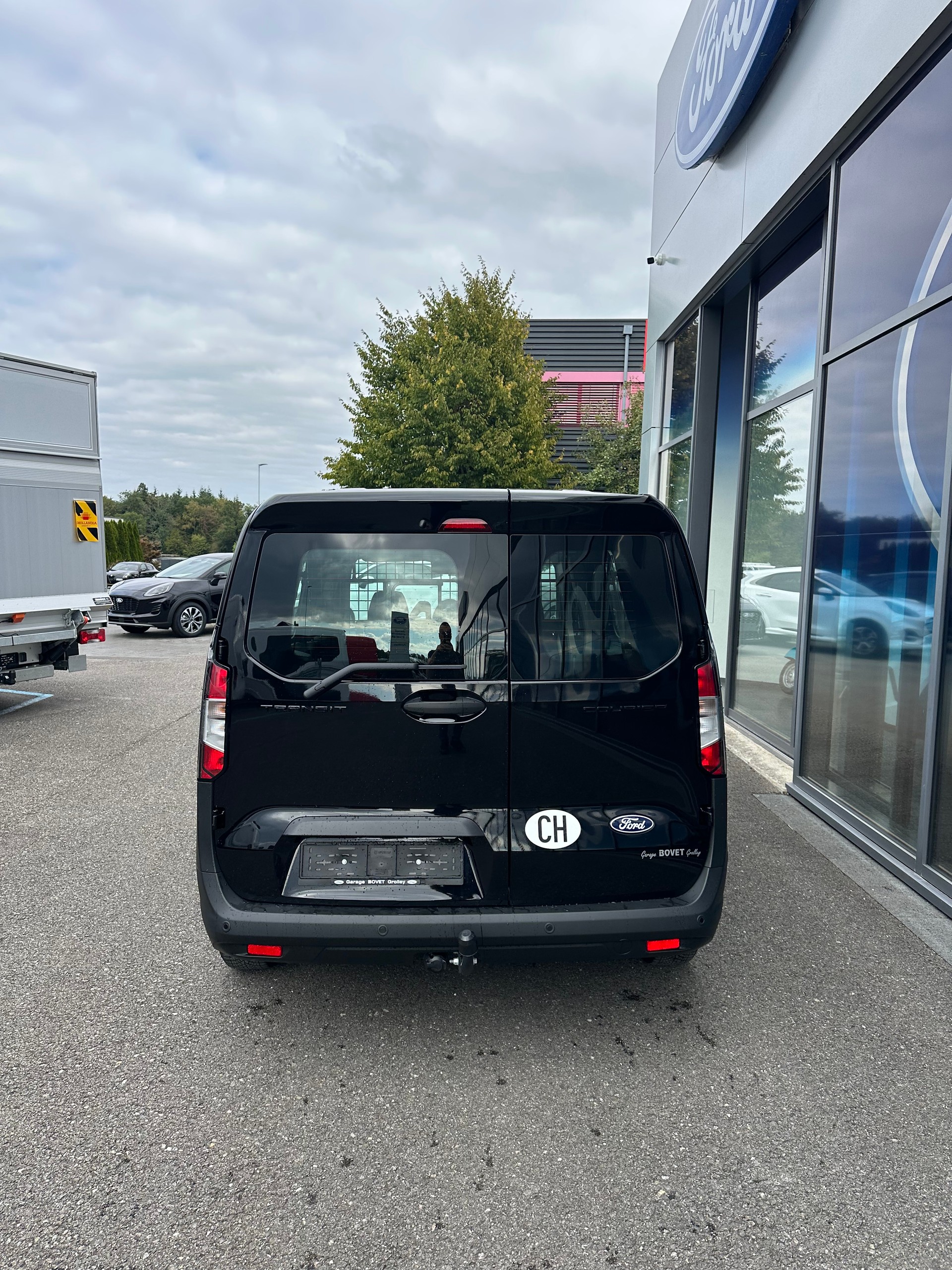 FORD Transit Courier dcab. van 1.0 Trend/125CV/Aut.-image-4