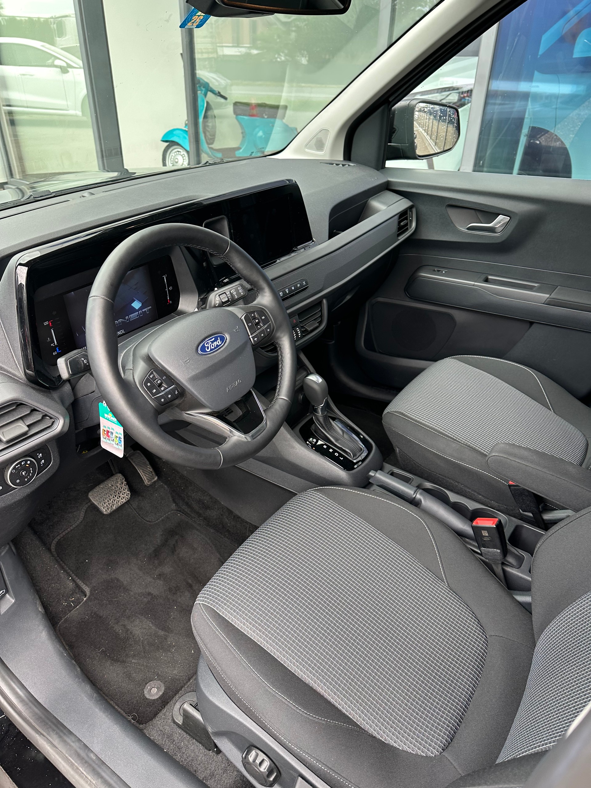 FORD Transit Courier dcab. van 1.0 Trend/125CV/Aut.-image-9