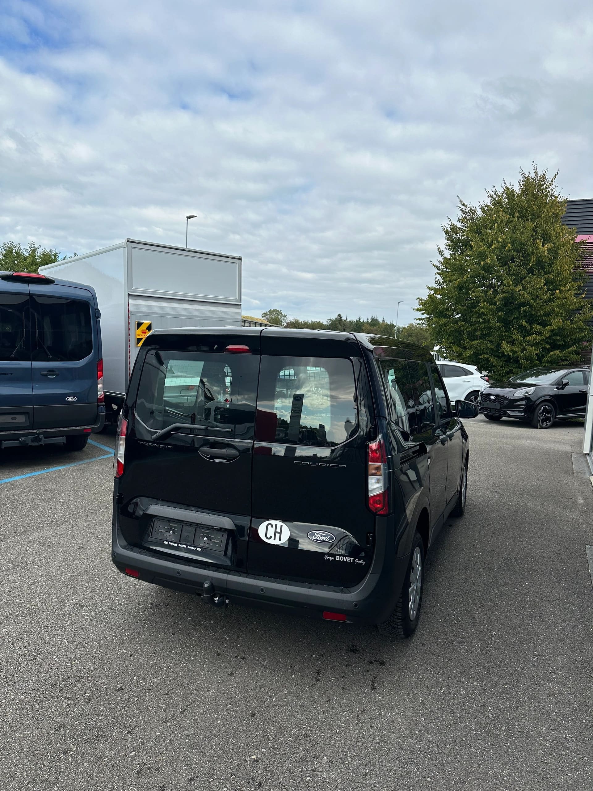 FORD Transit Courier dcab. van 1.0 Trend/125CV/Aut.-image-6