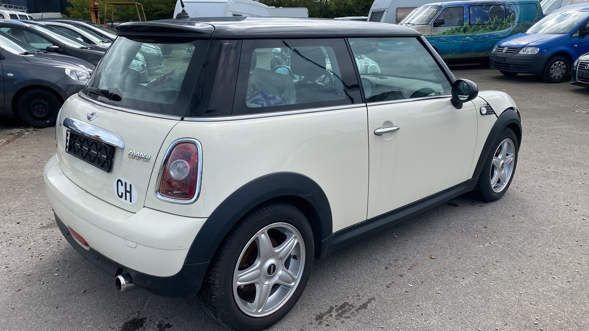 MINI Cooper-image-3