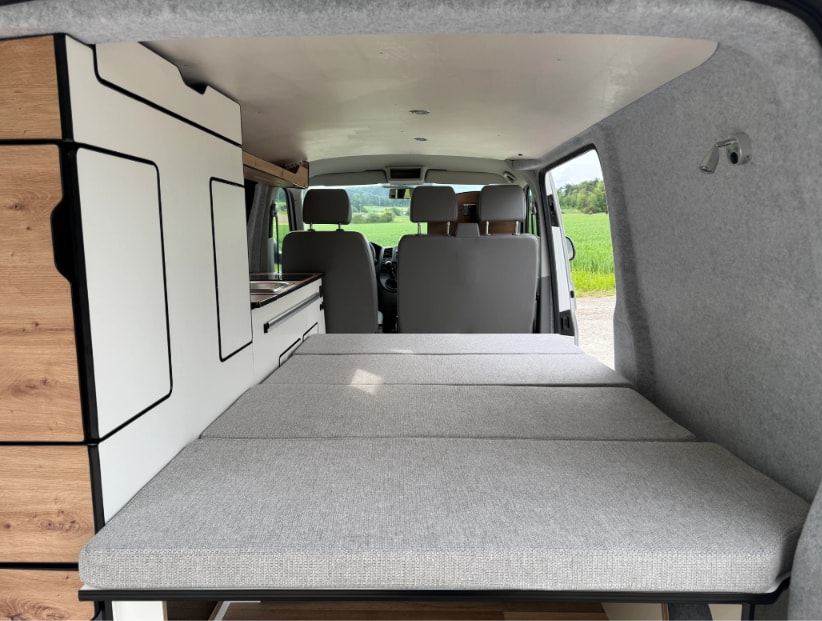 VW T5 Saranda Beach-image-9