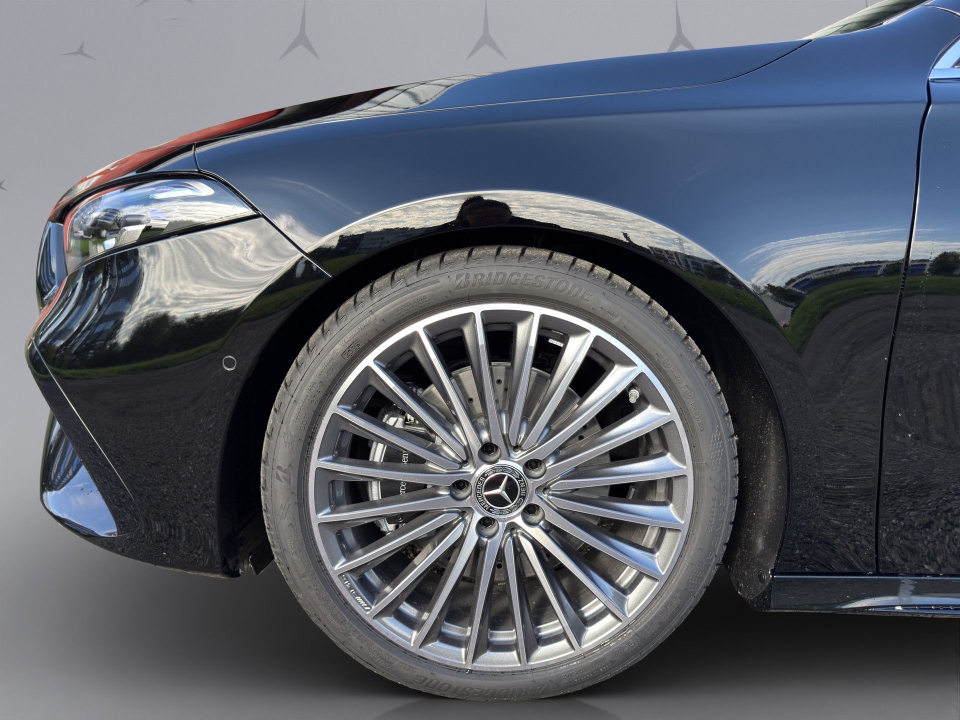 MERCEDES-BENZ A-Klasse W177 A 220 AMG Line 4m-image-2