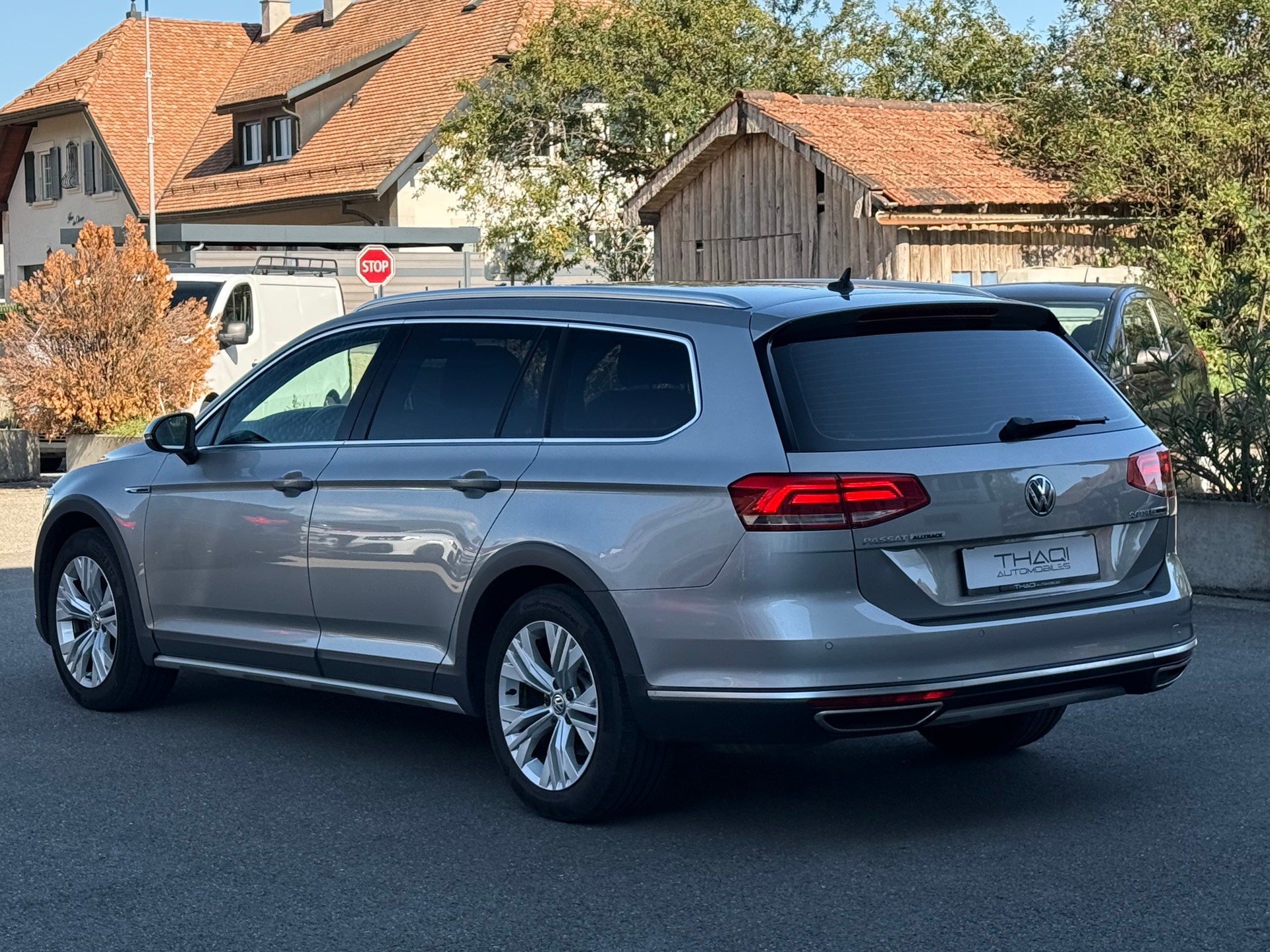 VW Passat Alltrack 2.0 TSI 4Motion DSG-image-8