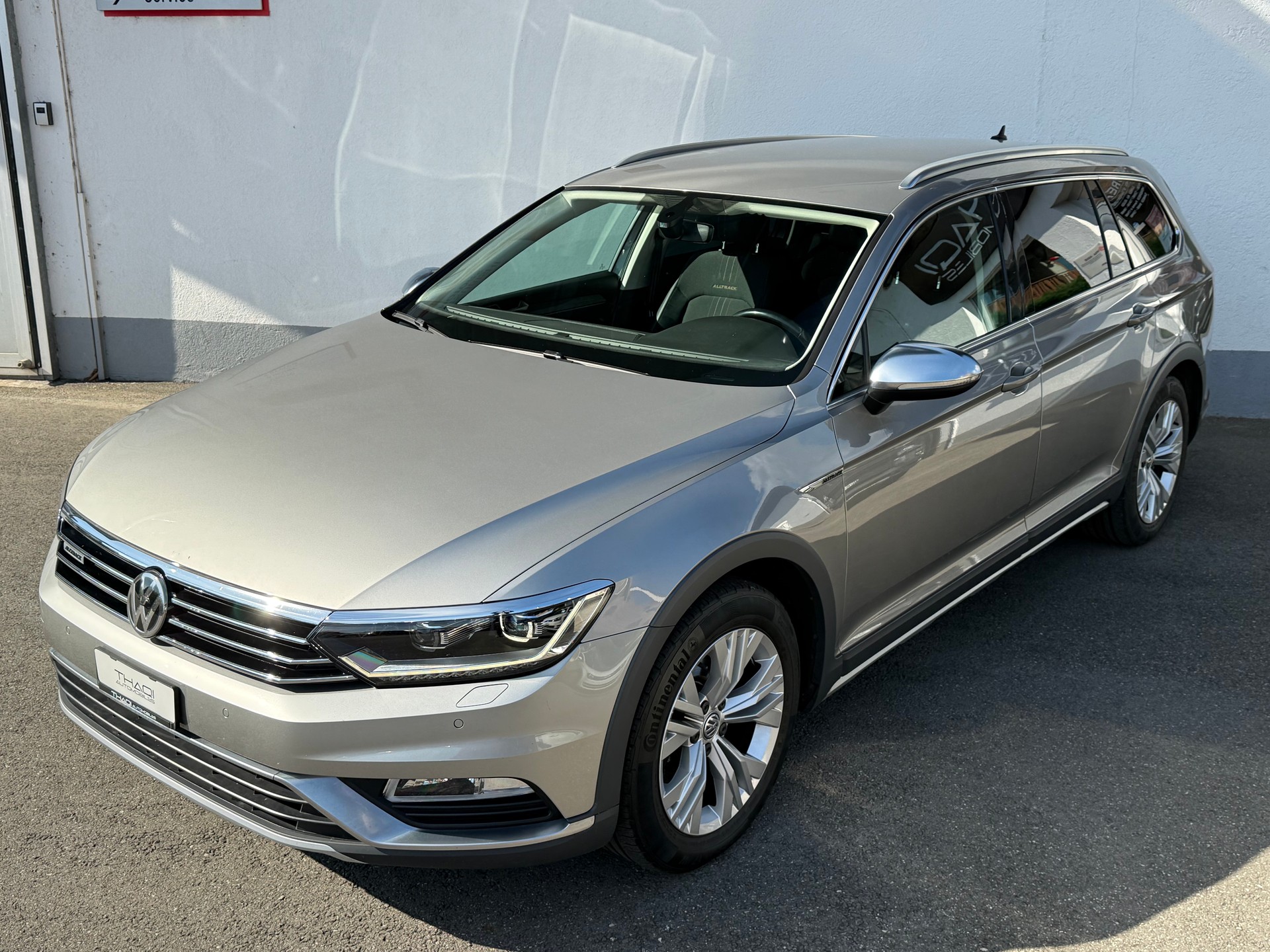 VW Passat Alltrack 2.0 TSI 4Motion DSG-image-1