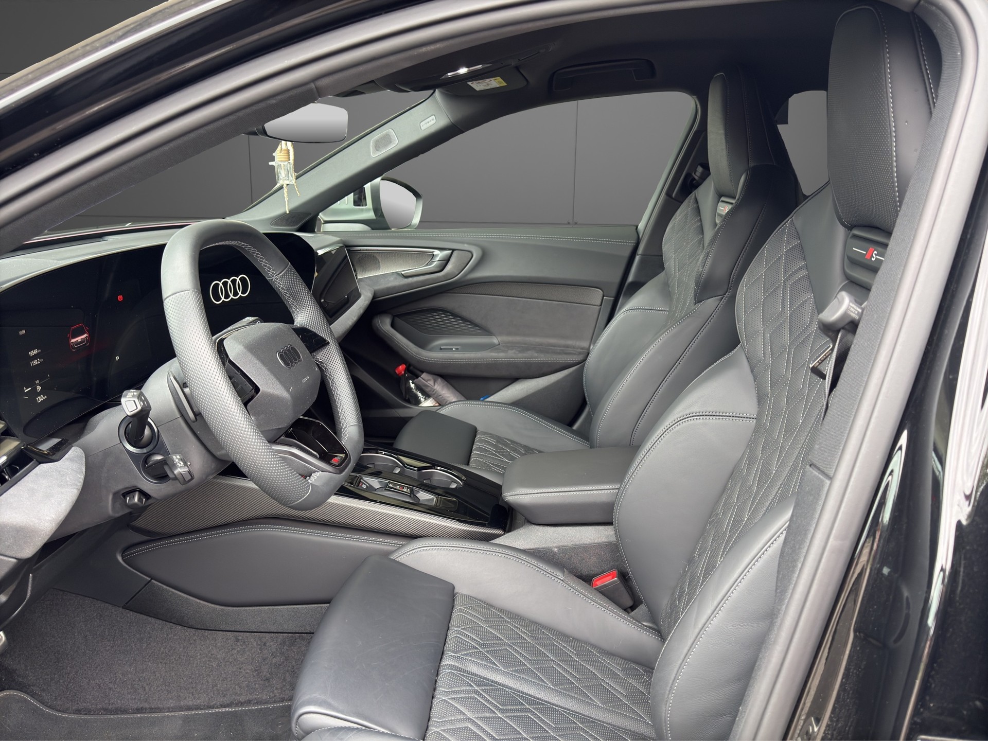 AUDI S5 Avant TFSI quattro S tronic-image-9