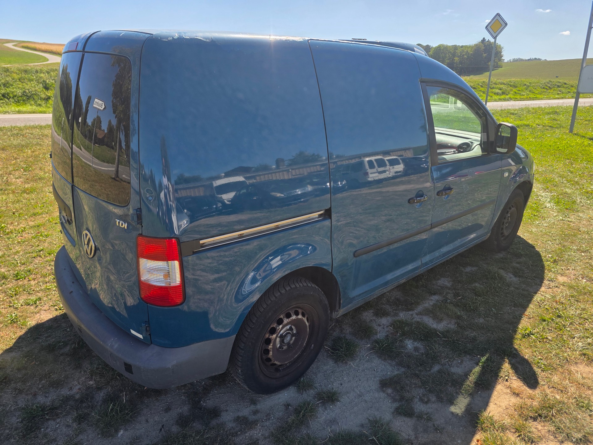 VW Caddy 1.9TDI PD-image-2