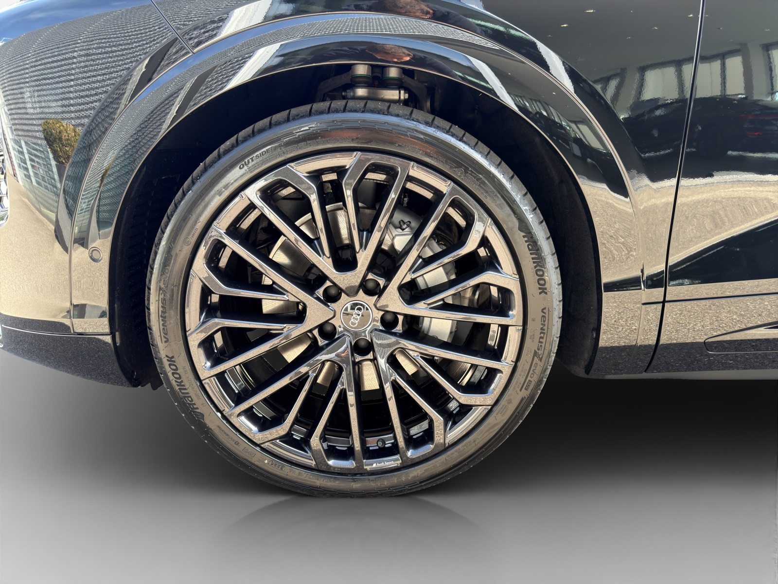 AUDI Q7 SUV TDI quattro 220 kW-image-13