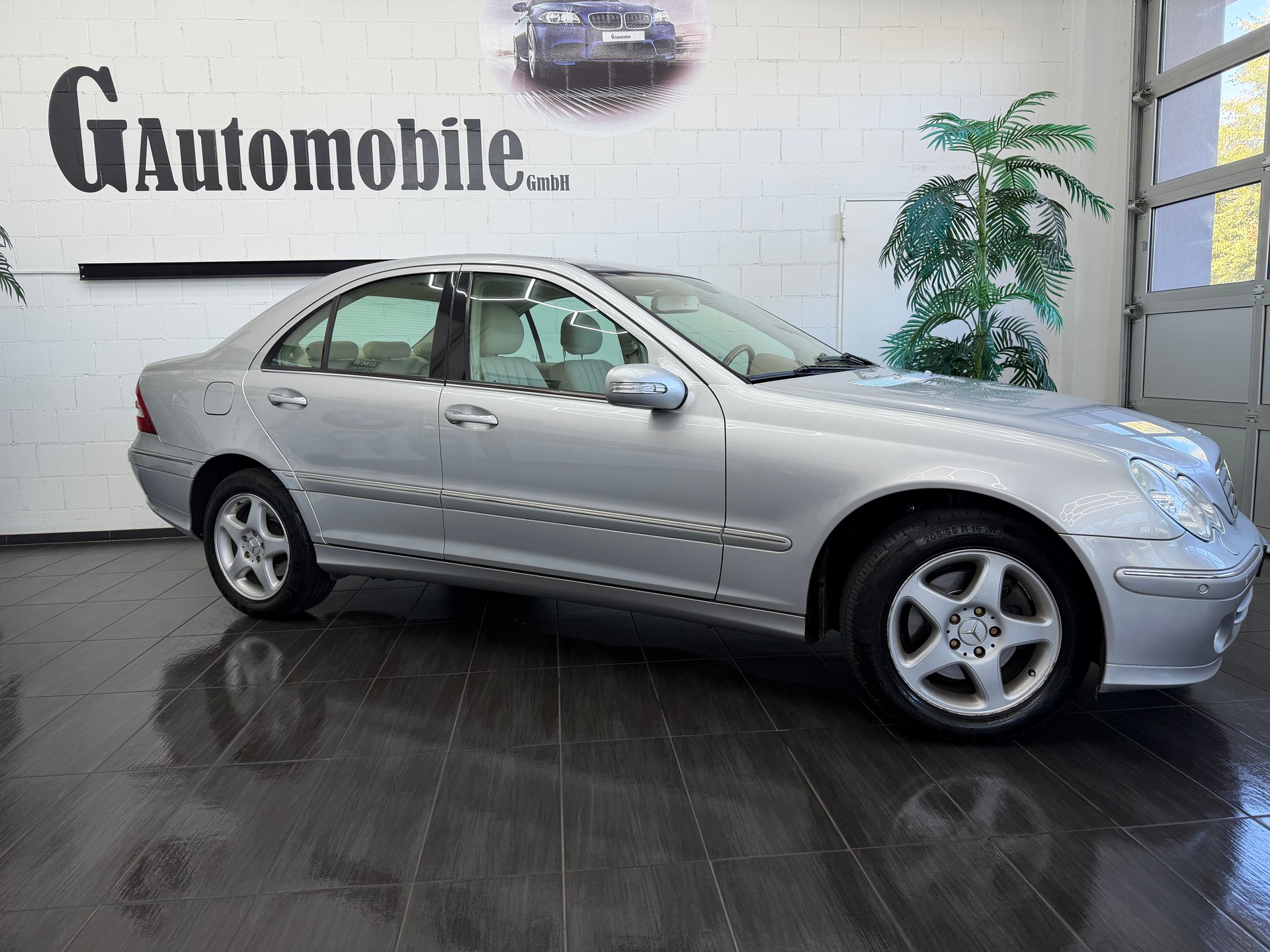 MERCEDES-BENZ C 240 Elégance 4Matic Automatic-image-2
