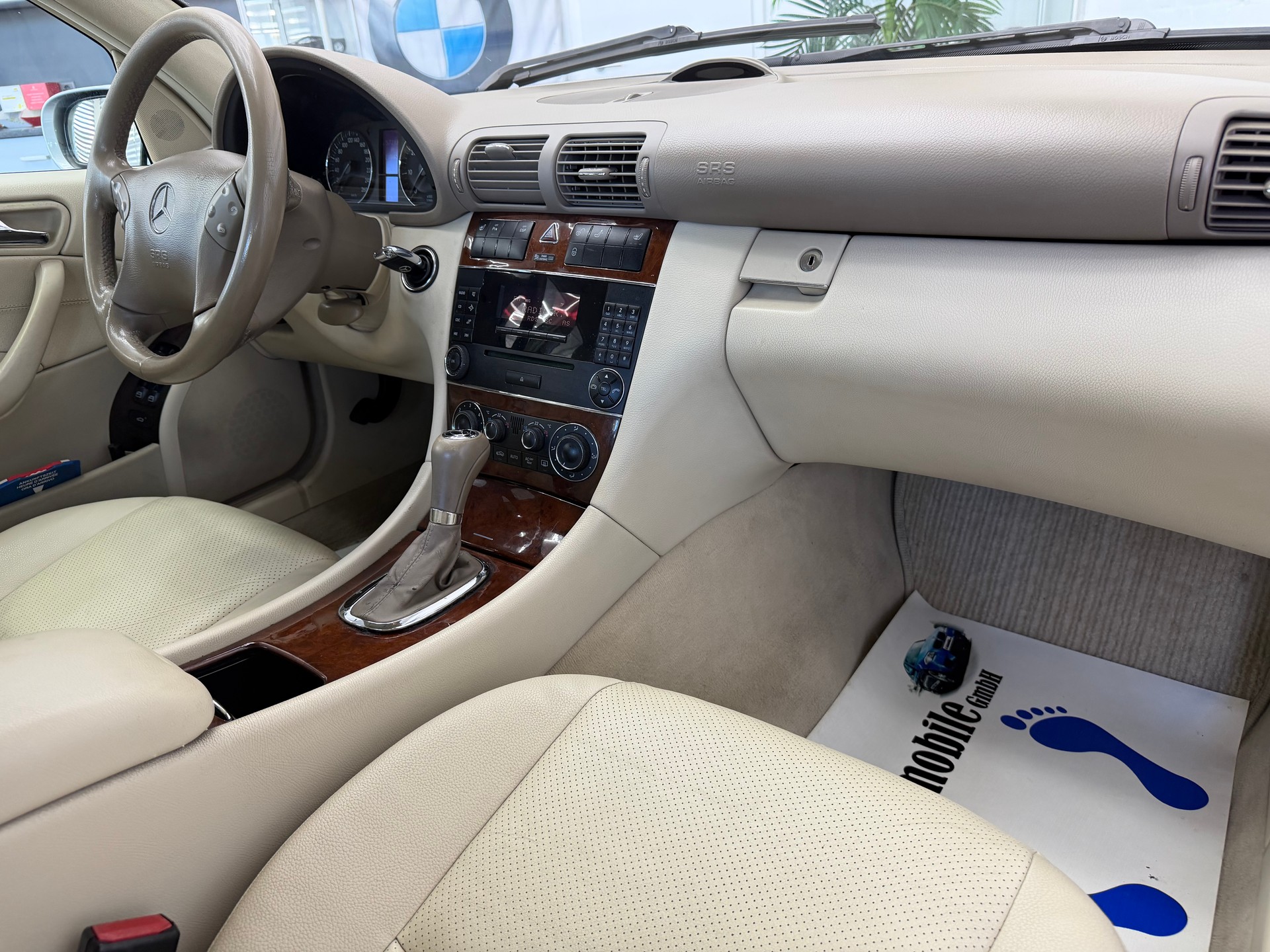MERCEDES-BENZ C 240 Elégance 4Matic Automatic-image-15