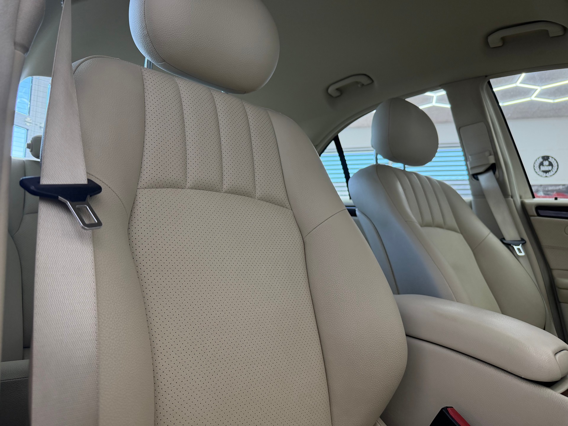 MERCEDES-BENZ C 240 Elégance 4Matic Automatic-image-16